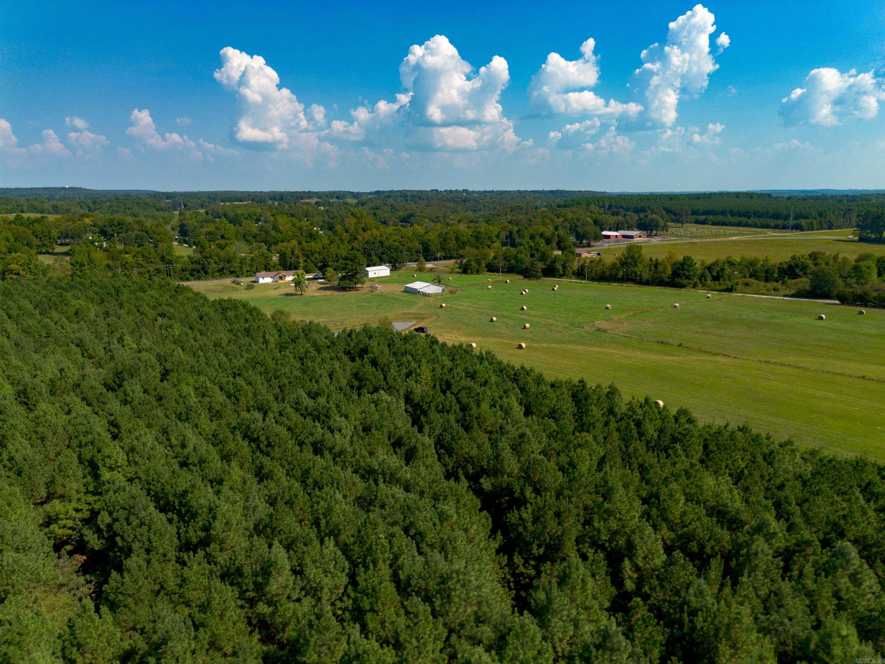 272 Hwy. 31  Romance, AR