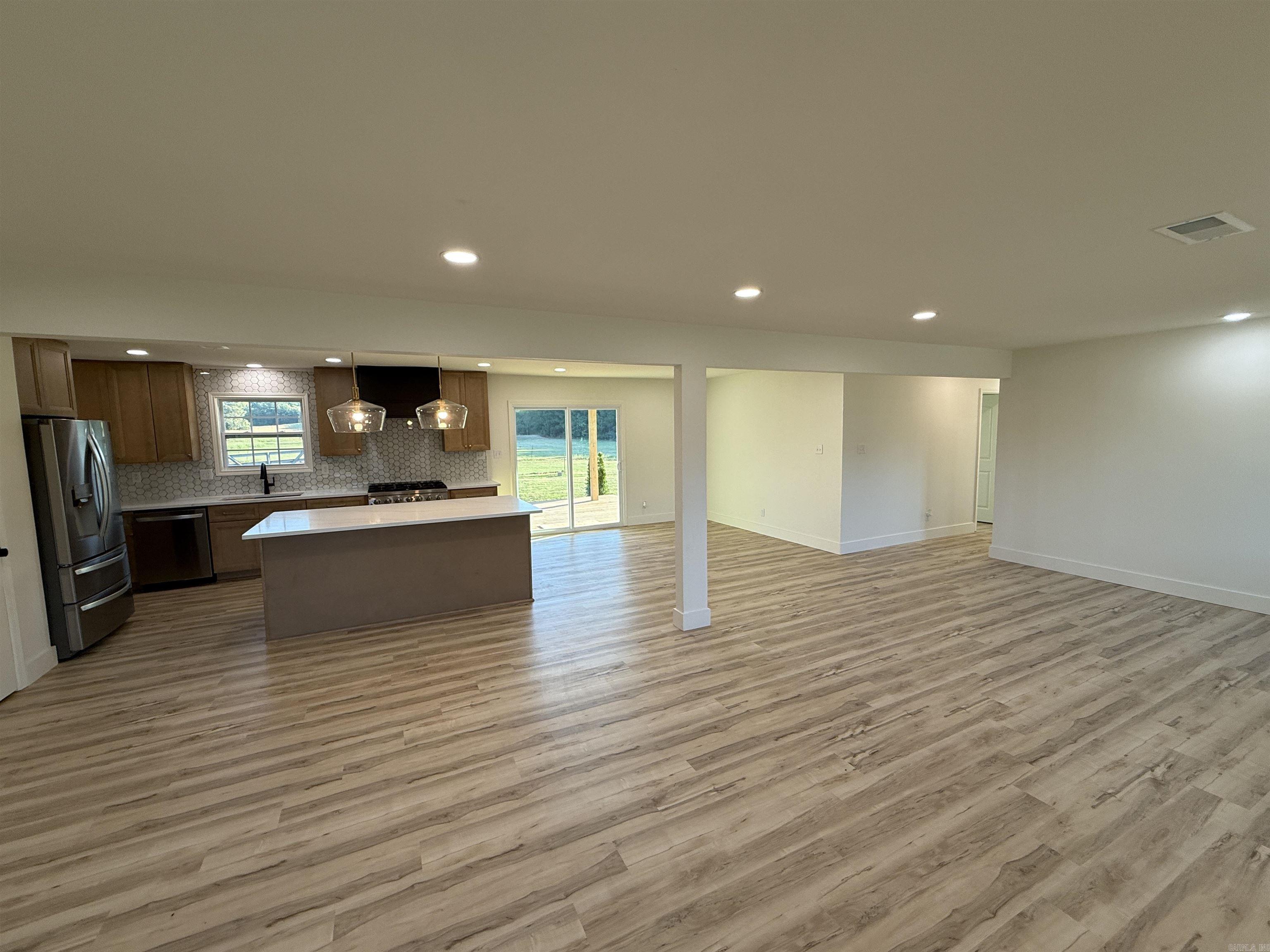 272 Hwy. 31  Romance, AR