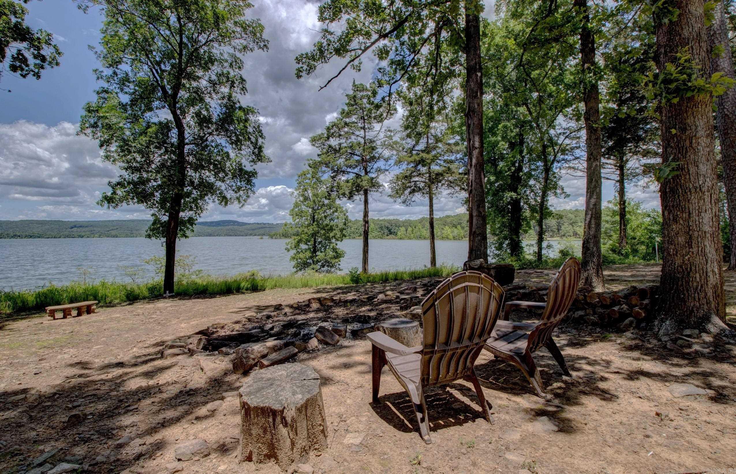 30 Cedar  Higden, AR