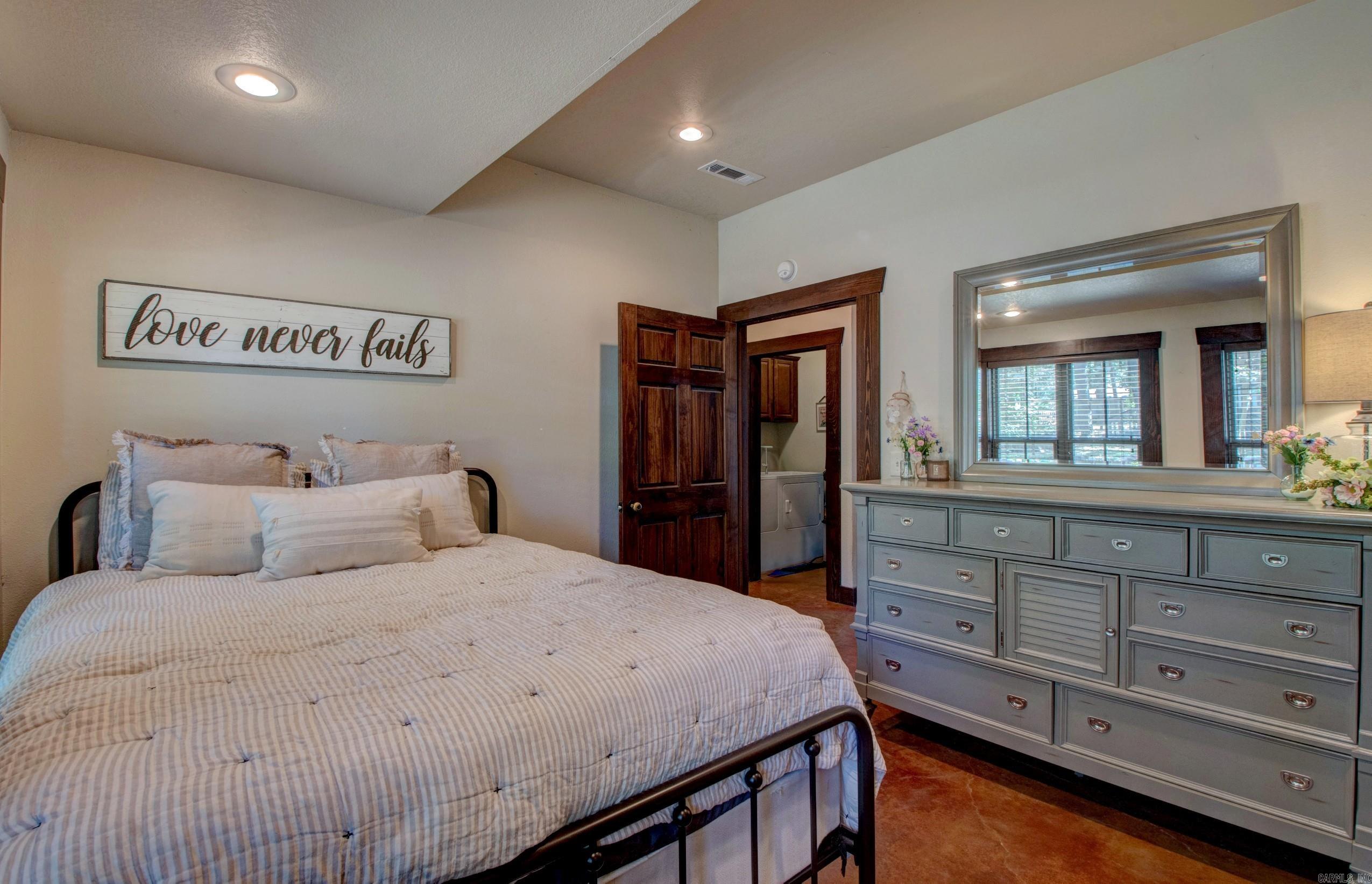 30 Cedar  Higden, AR