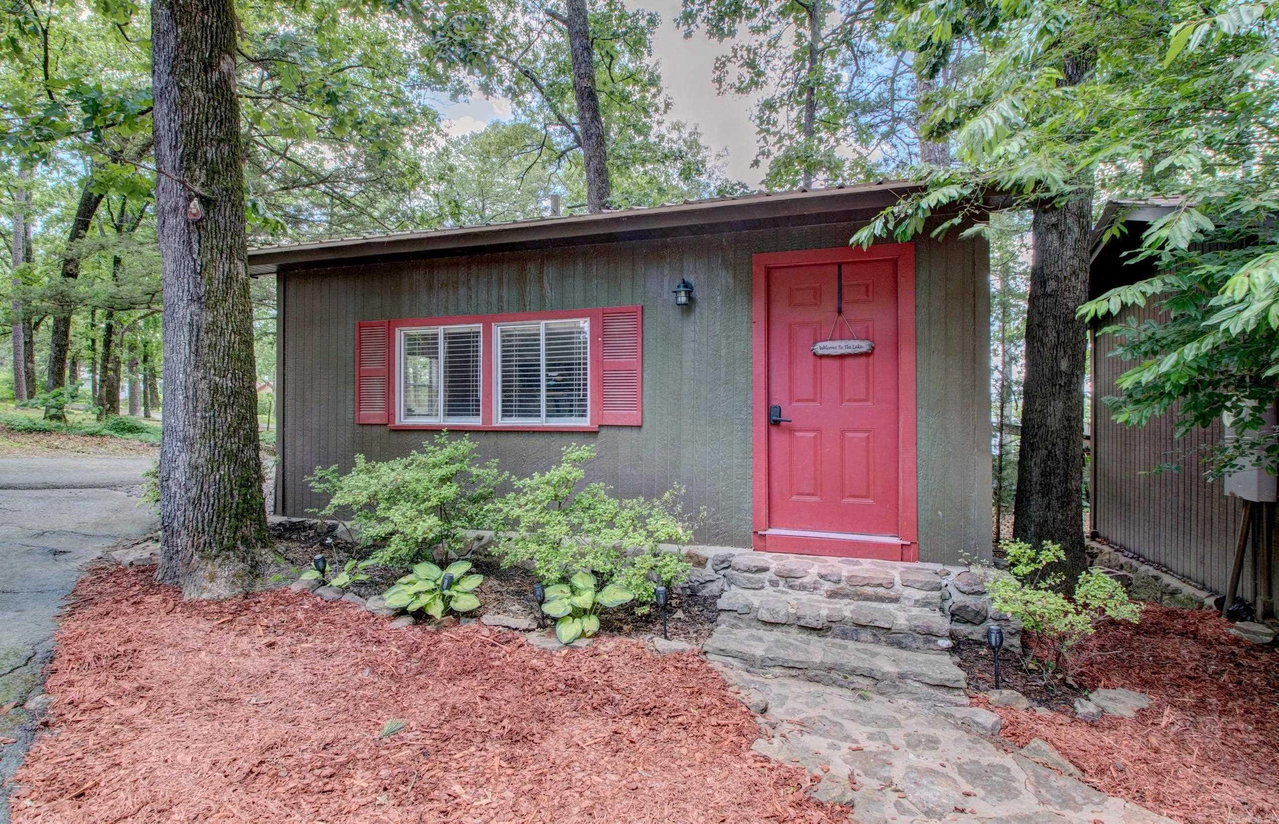 30 Cedar  Higden, AR