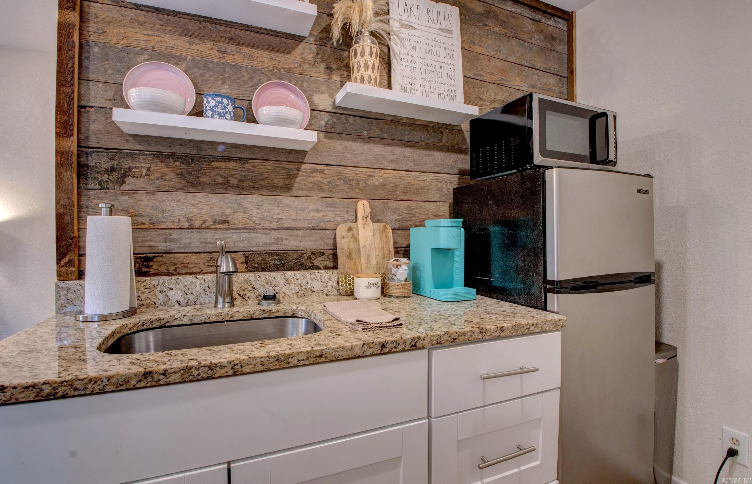 30 Cedar  Higden, AR