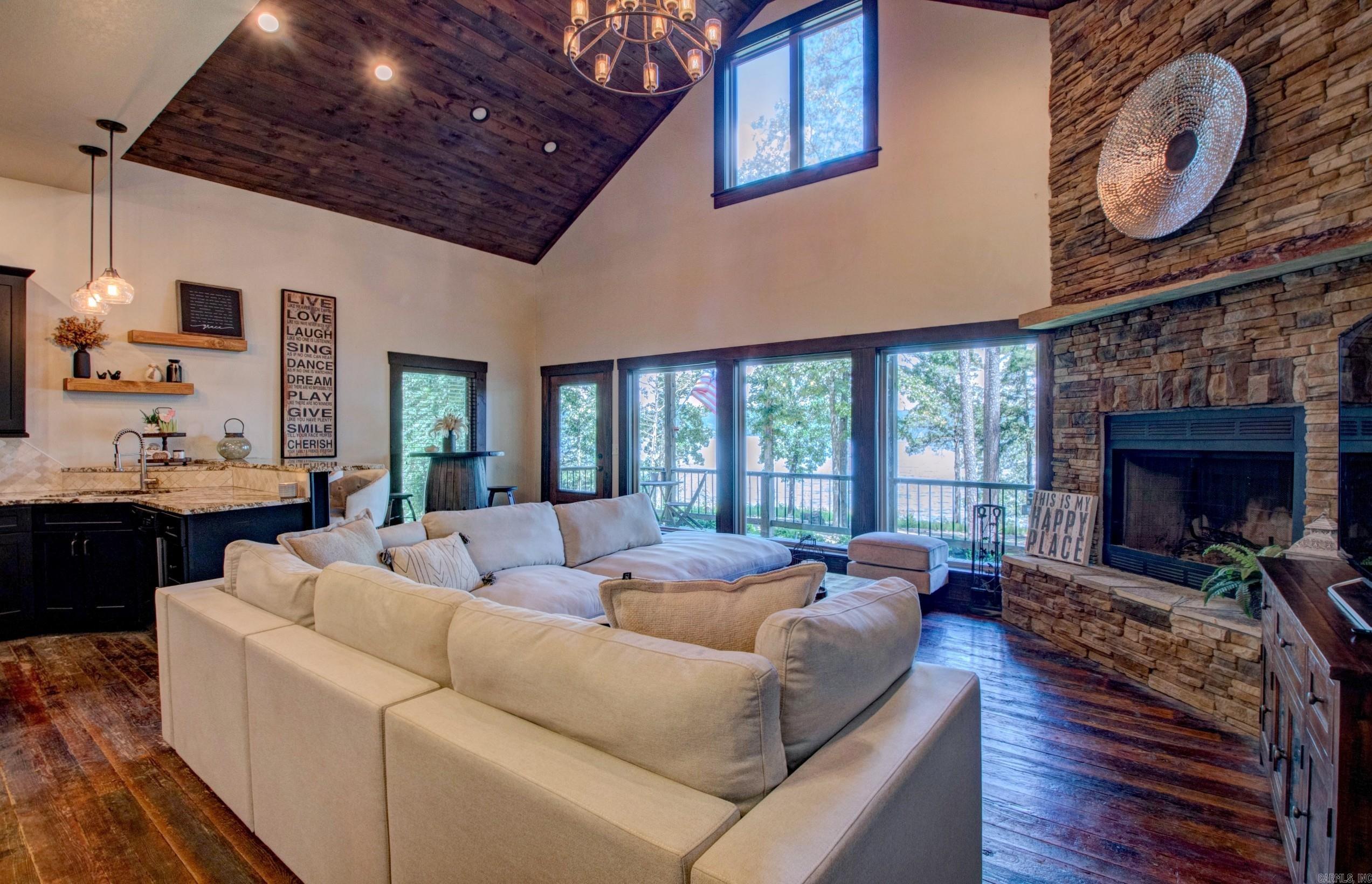 30 Cedar  Higden, AR