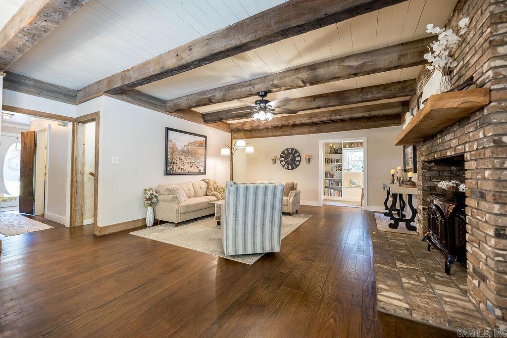 8 Chaffee Creek Trail Camden, AR 71701