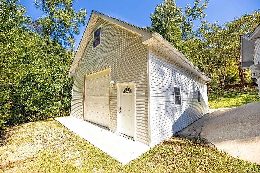 8 Chaffee Creek Trail Camden, AR 71701