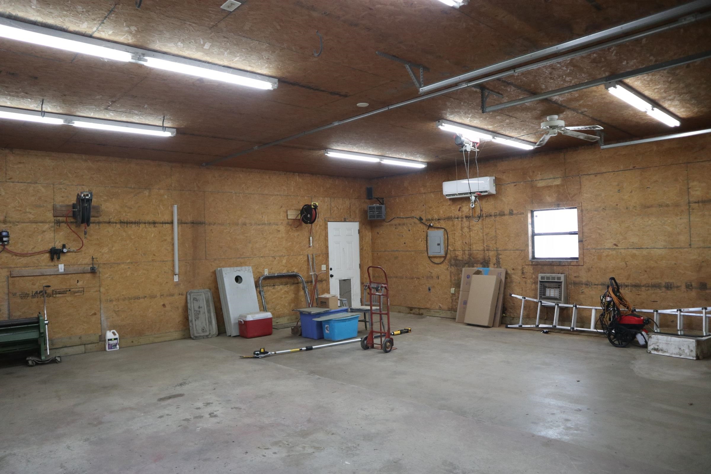 2577 Hwy 62/412 E  Salem, AR