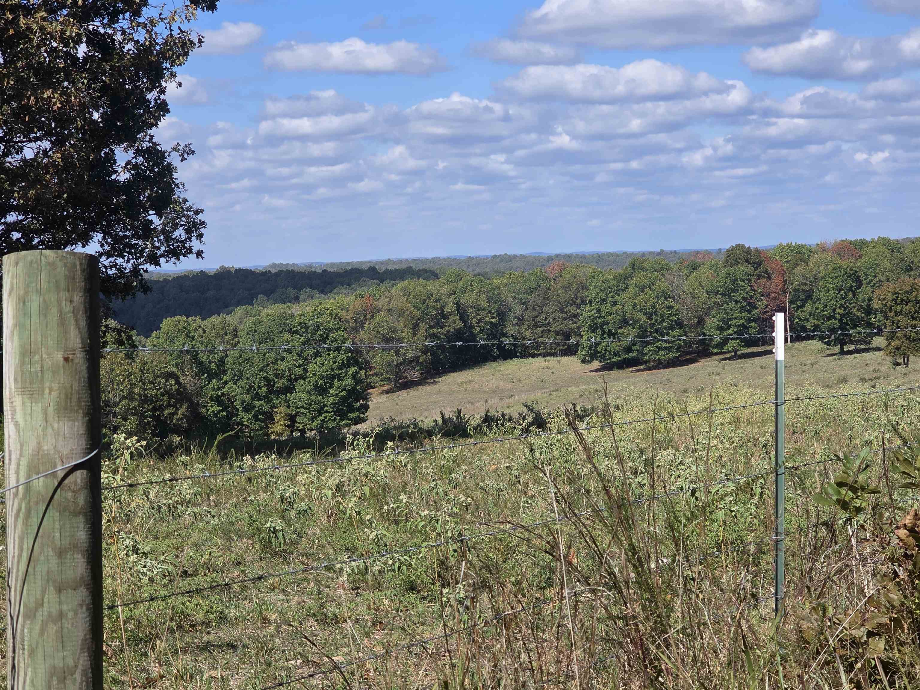 3013-3015 Possum Trot  Ash Flat, AR