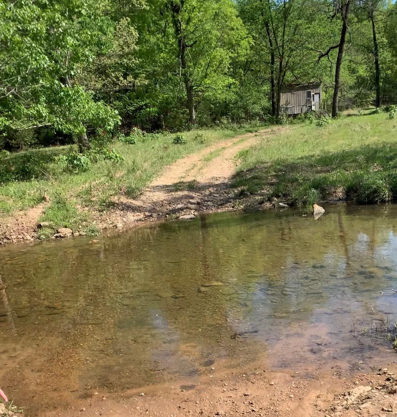 3013-3015 Possum Trot  Ash Flat, AR