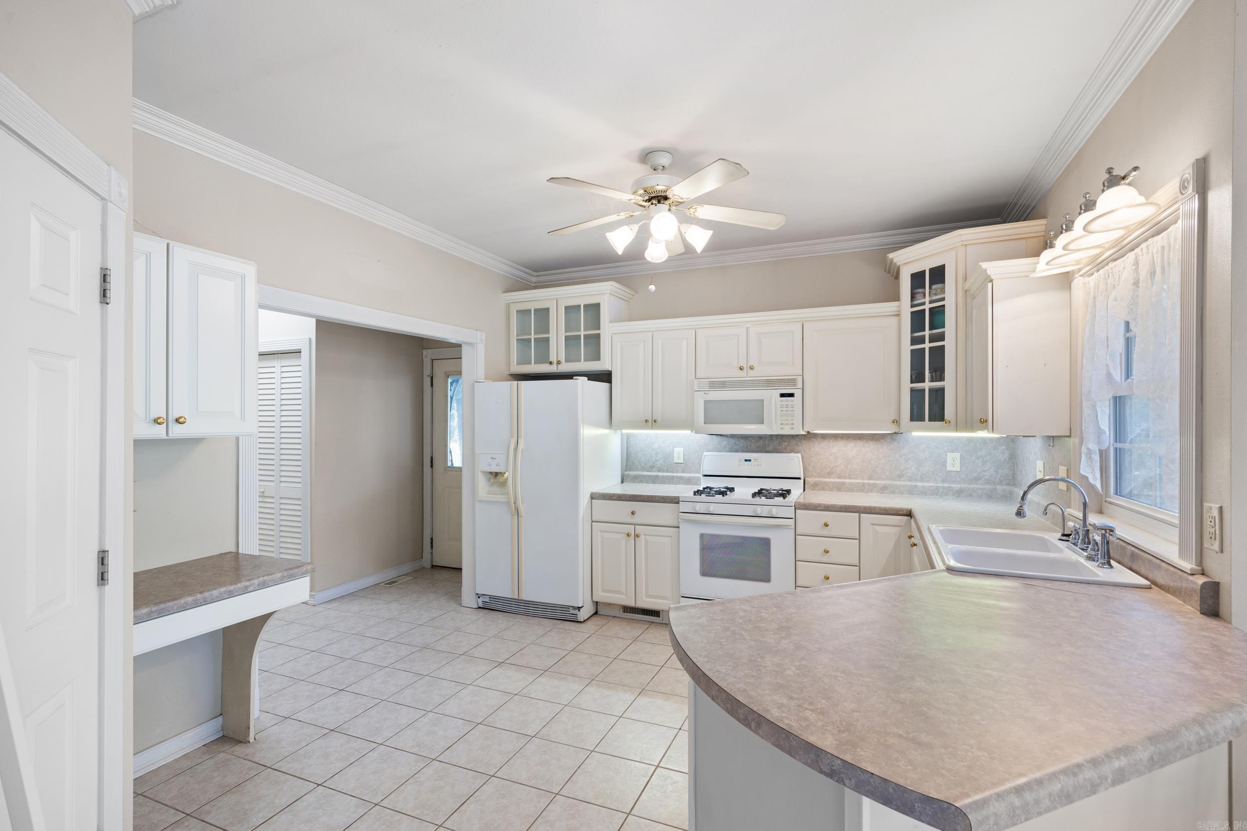 10237 Carter Cove Road Plainview, AR 72857