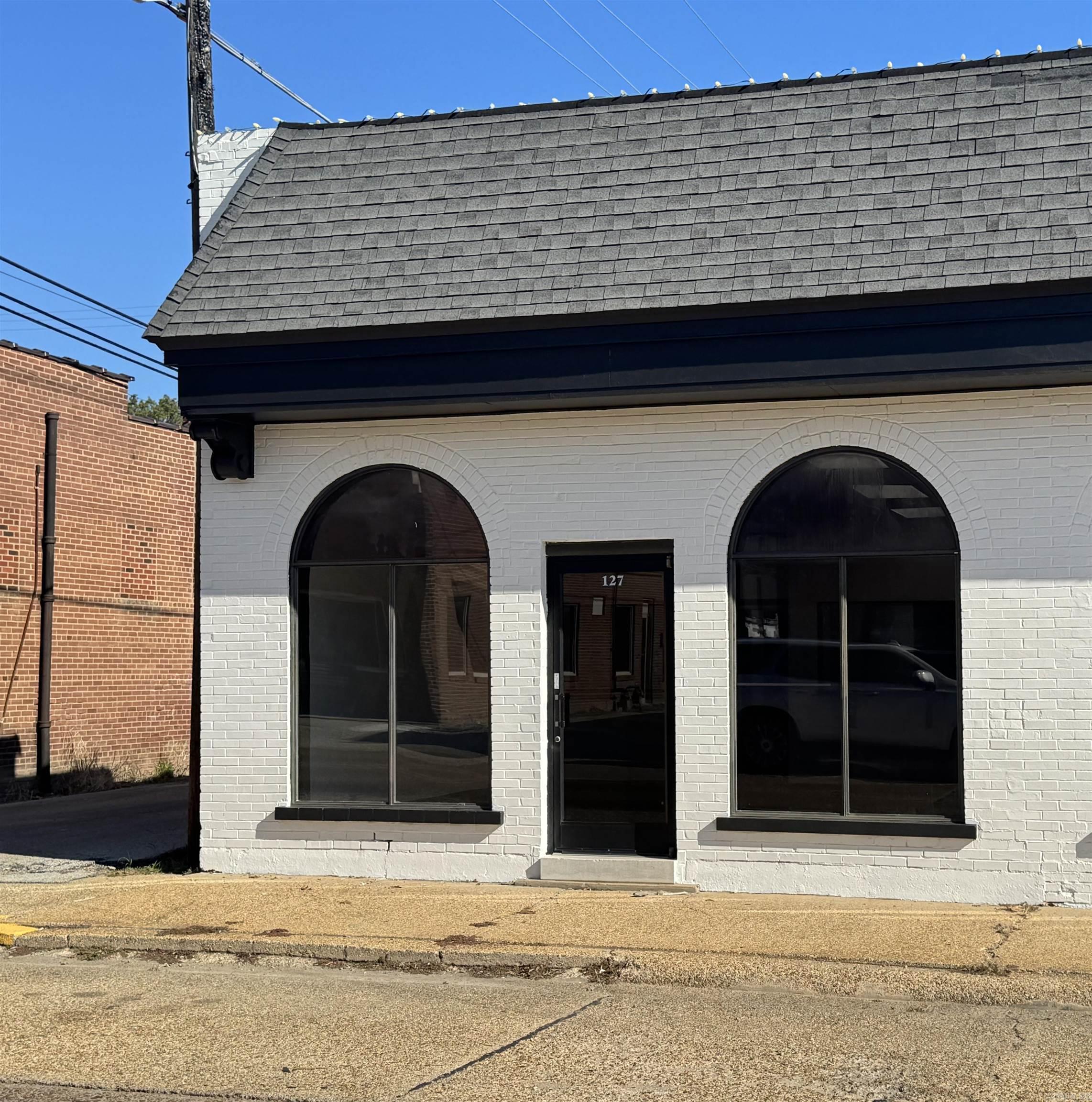 127 W Main  Piggott, AR