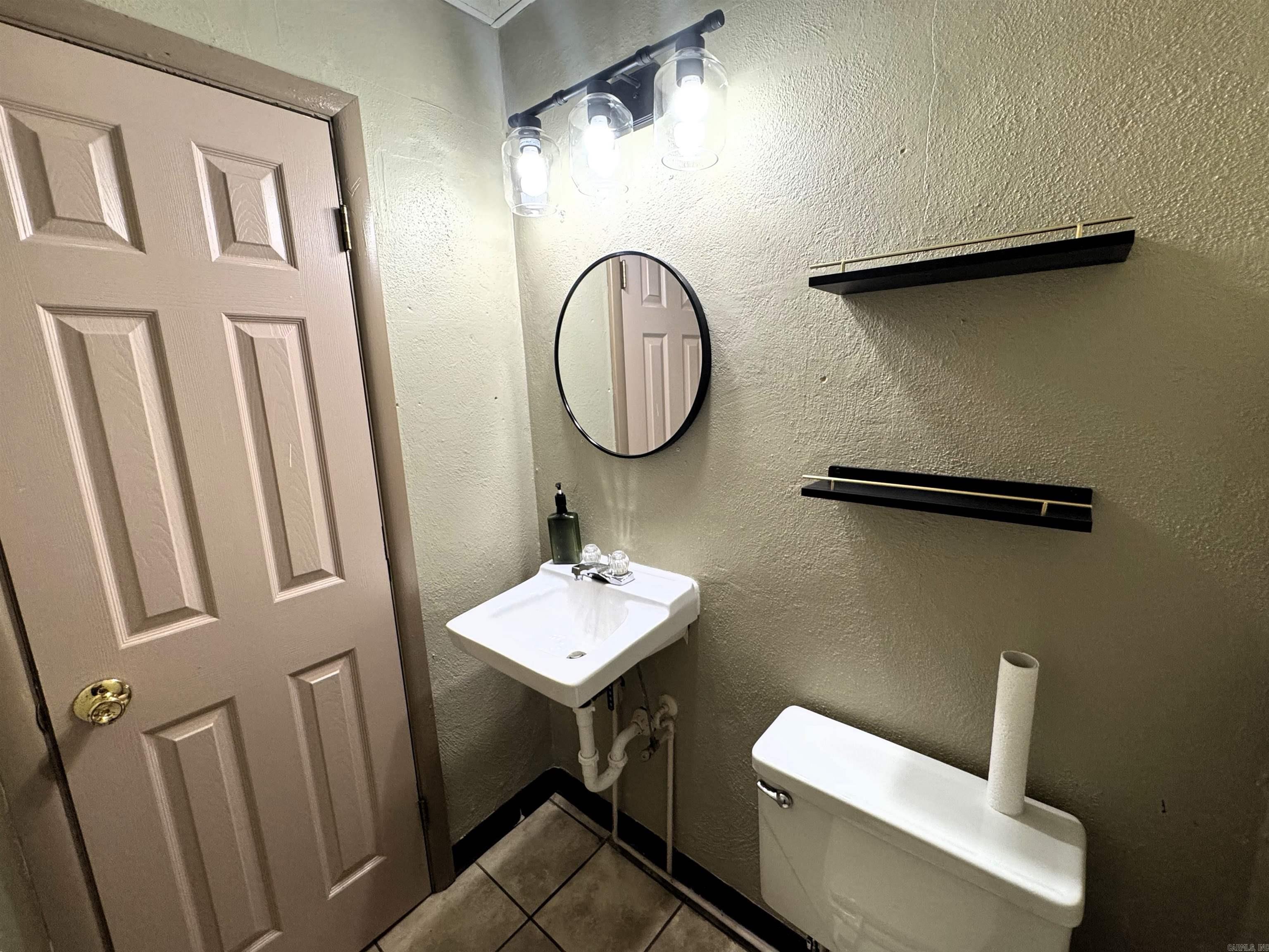 127 W Main  Piggott, AR