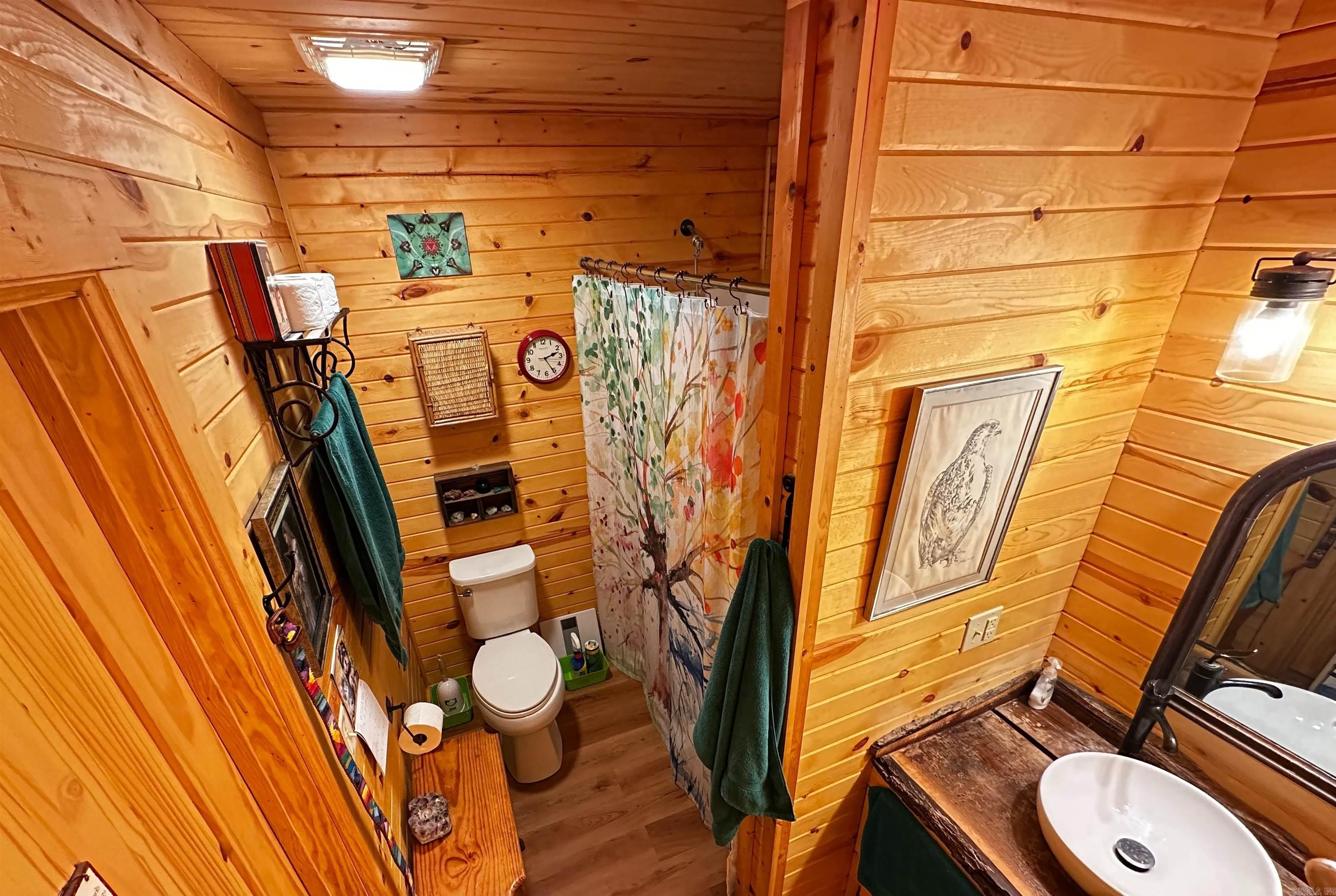 185 Sugar Hill  Mountain View, AR