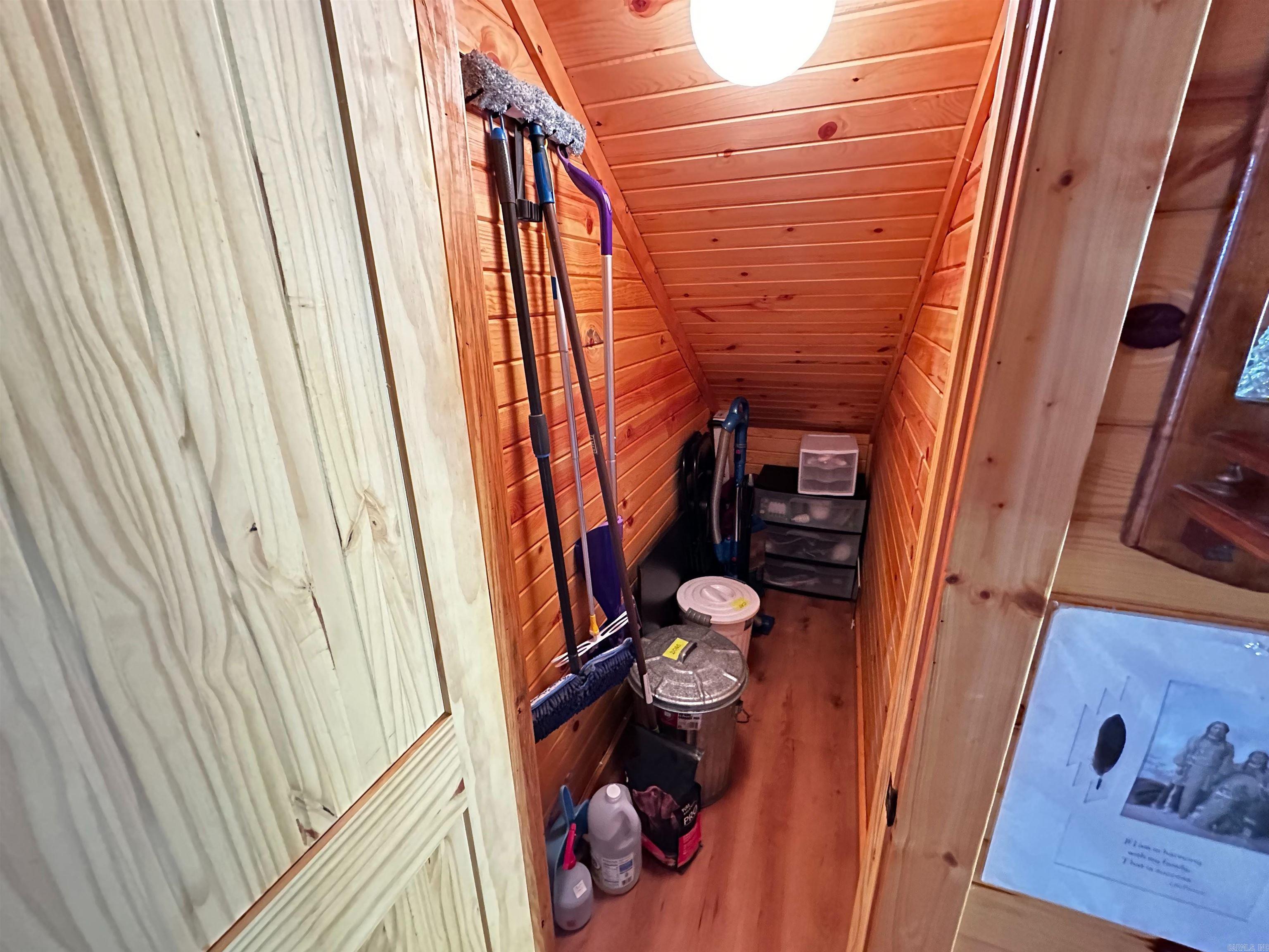 185 Sugar Hill  Mountain View, AR