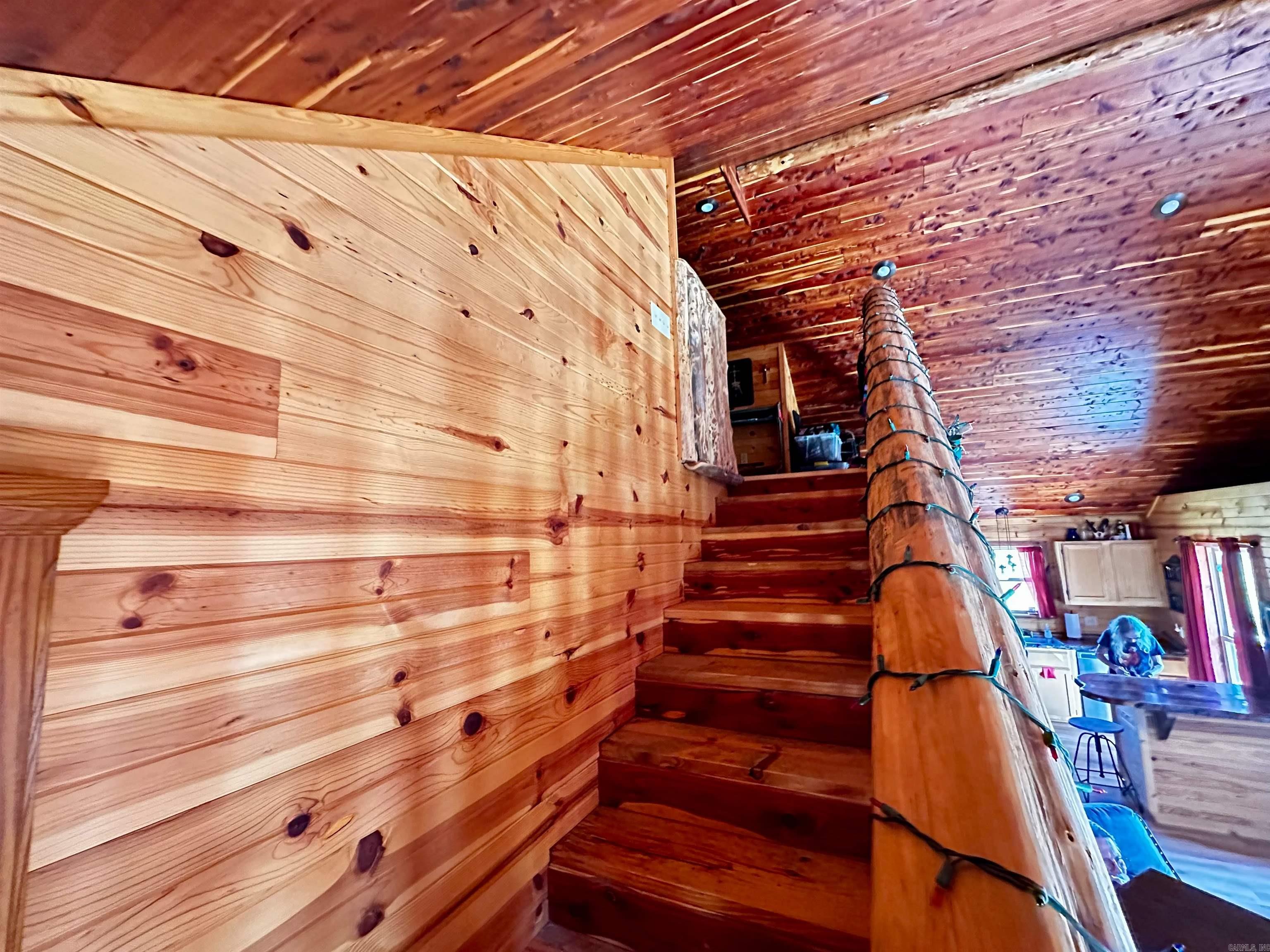 185 Sugar Hill  Mountain View, AR