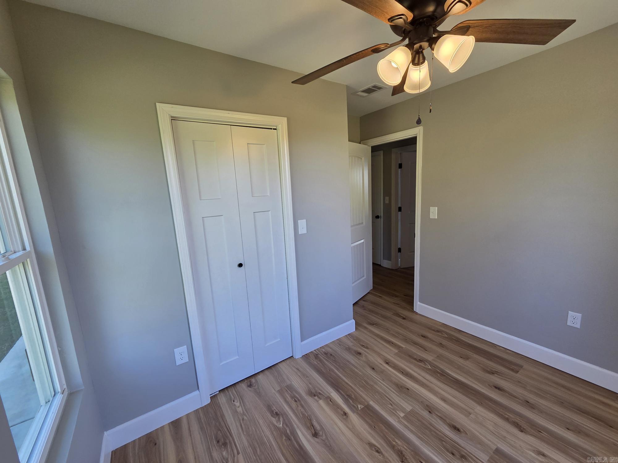 2735 Floral  Floral, AR