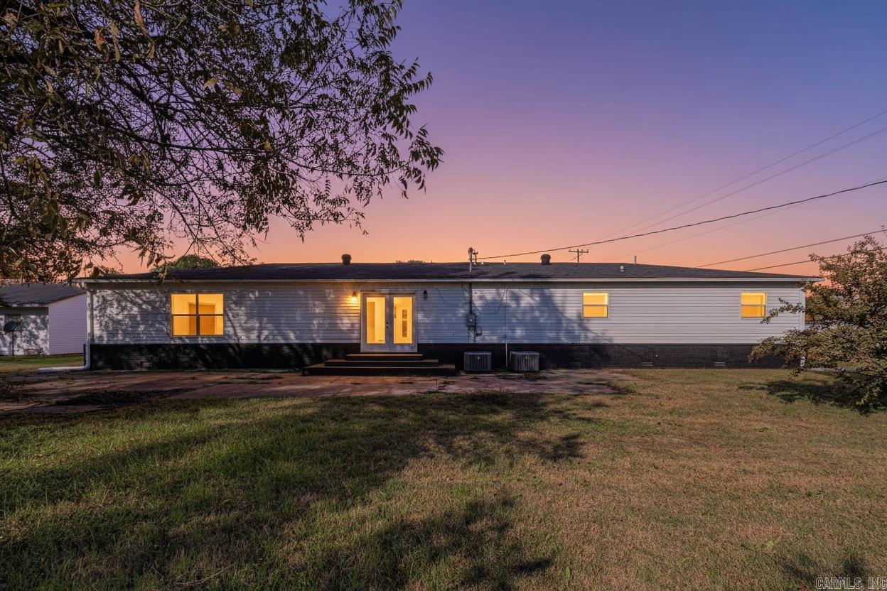 301 SE 3rd  Hoxie, AR