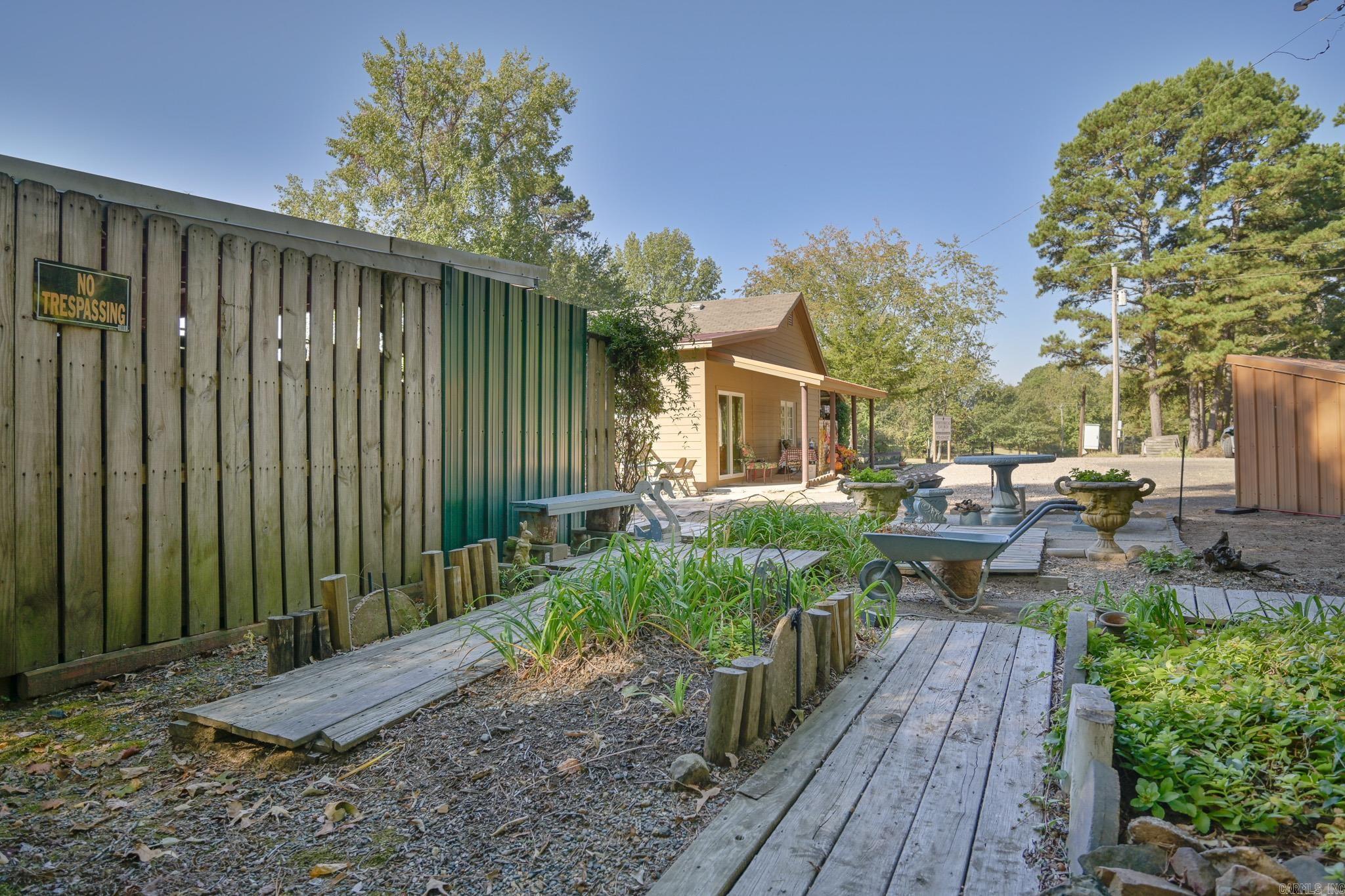 446 Polk Rd 32  Cove, AR