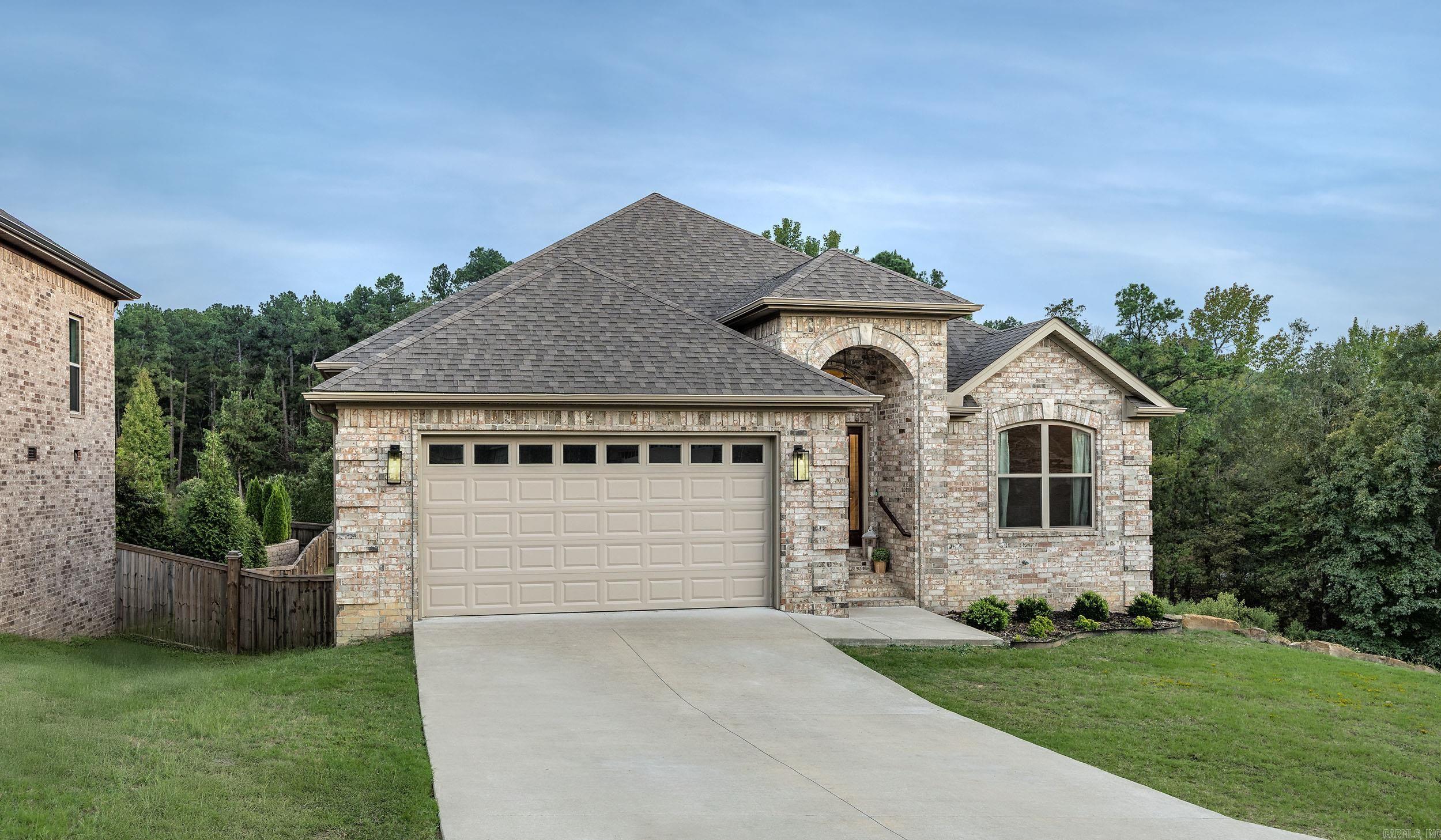 14 Majestic Court Maumelle, AR 72113