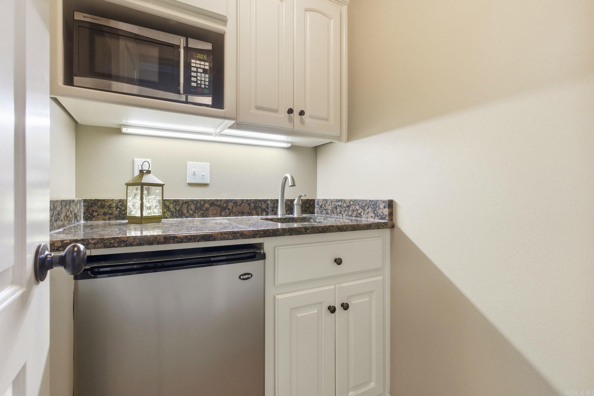 108 Crestview  Maumelle, AR