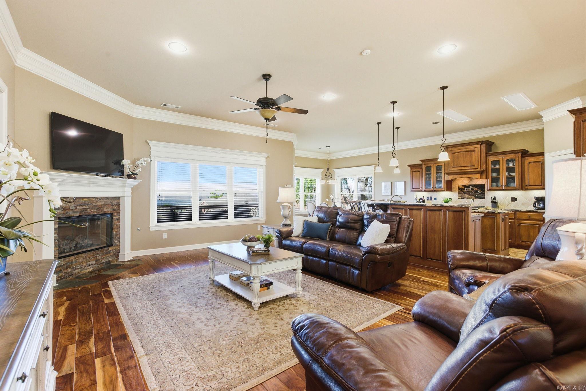 108 Crestview  Maumelle, AR