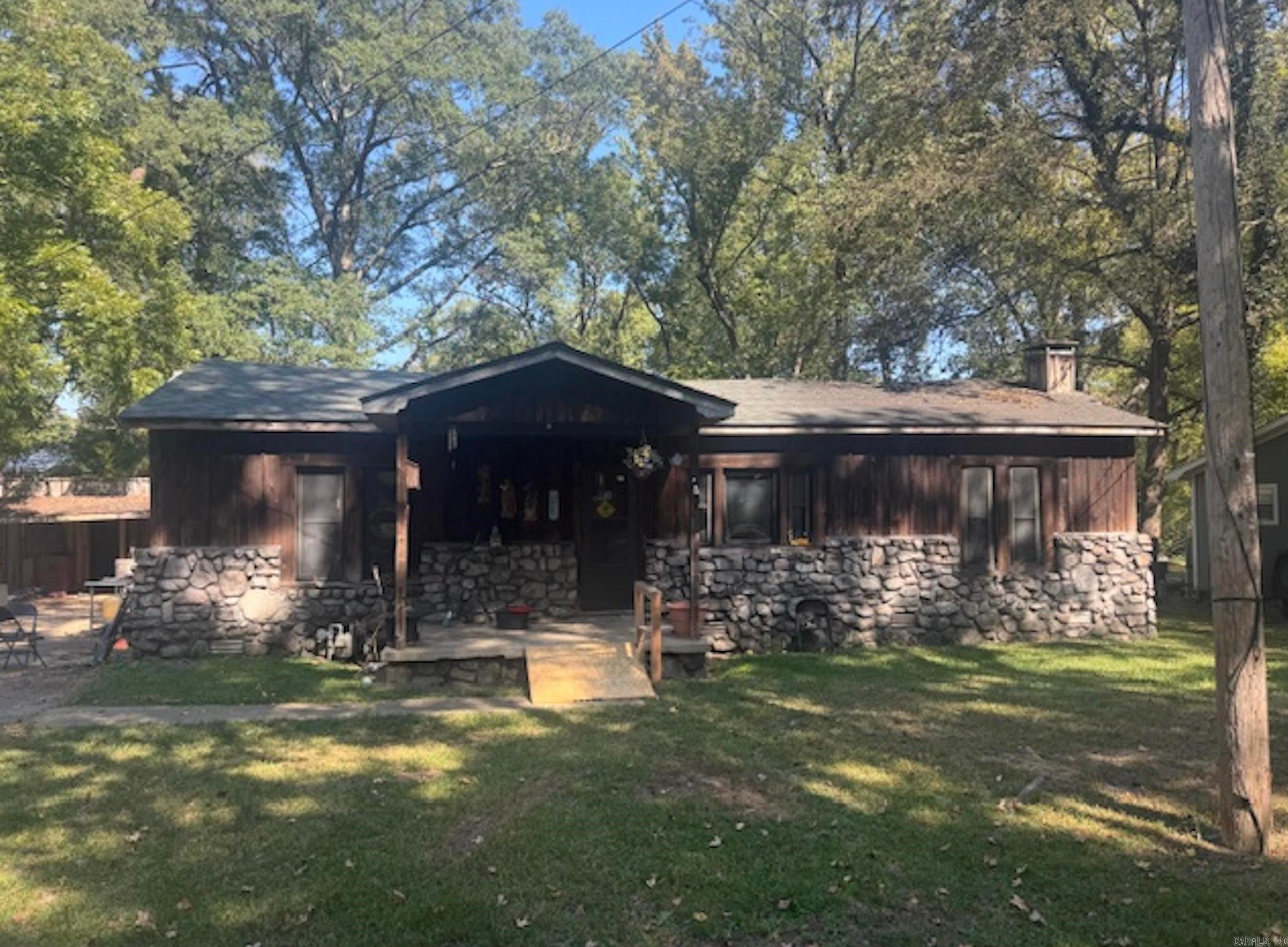 407 NE Third