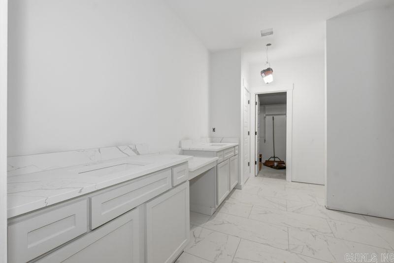 1060 Creekwood  Bauxite, AR