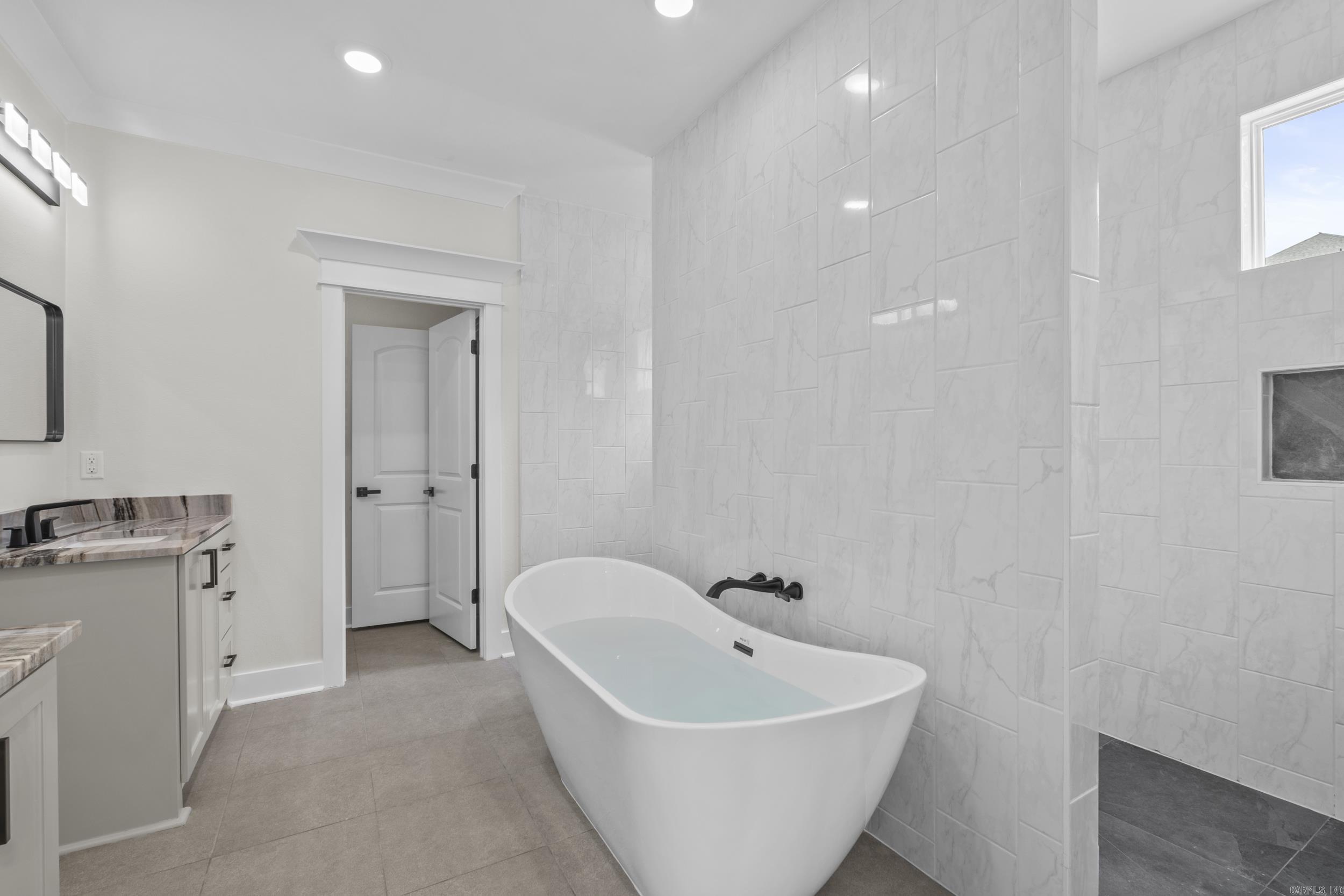 8560 Rapid Water Dr  Sherwood, AR