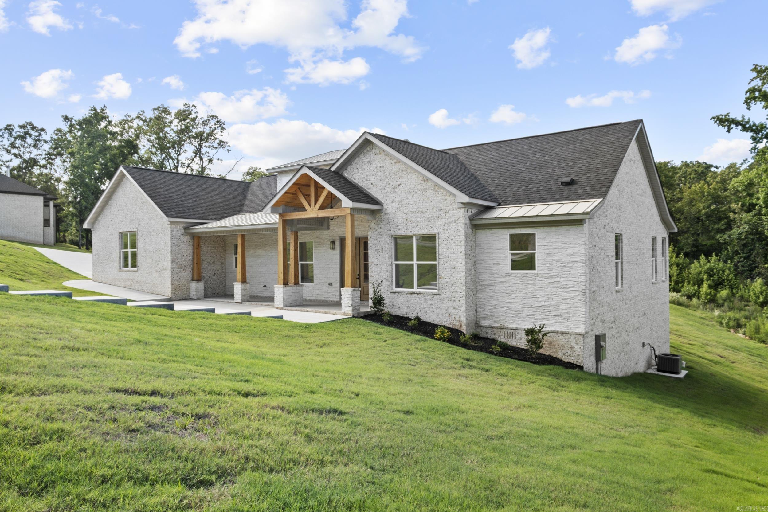 8560 Rapid Water Dr  Sherwood, AR