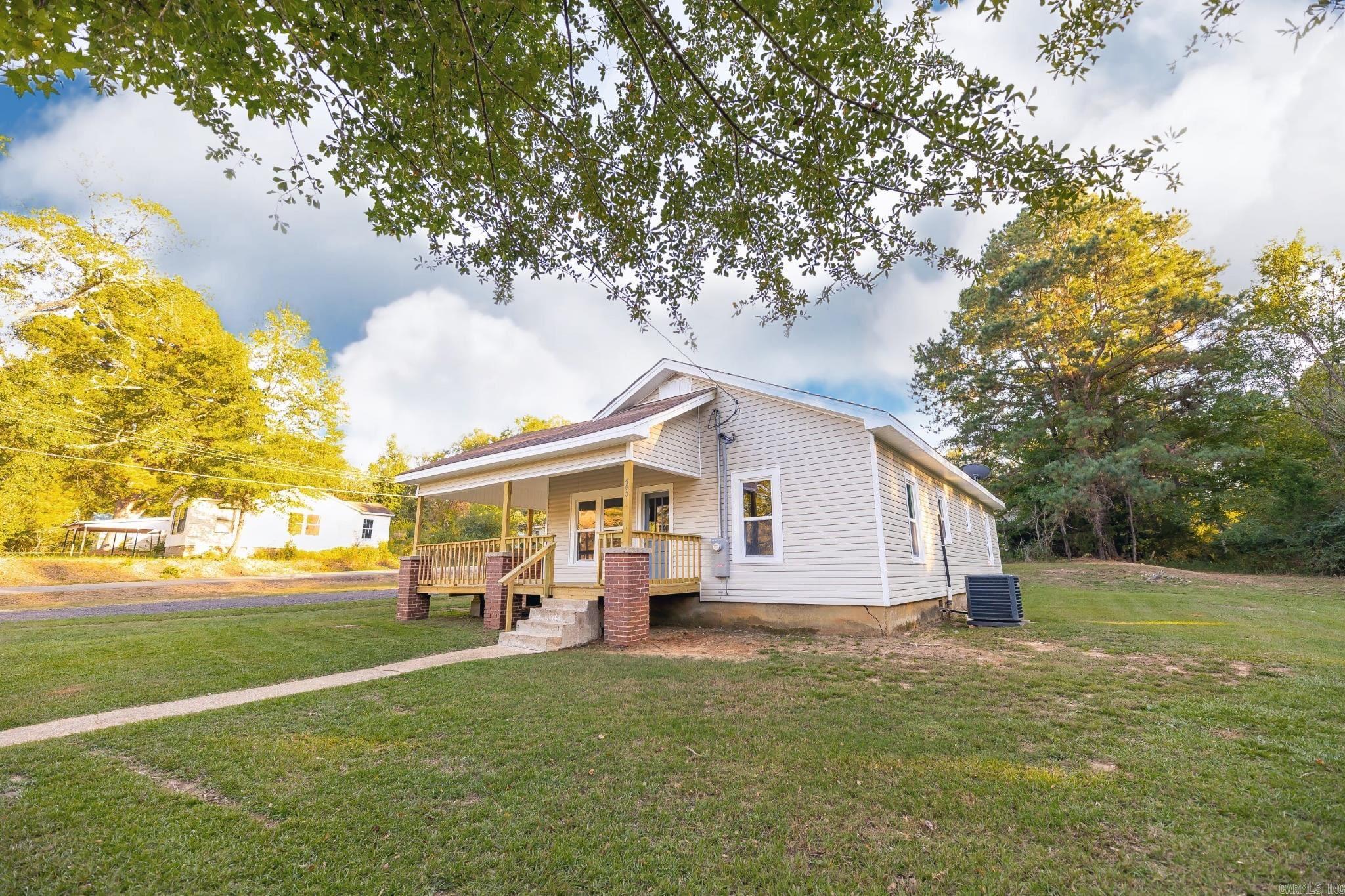 403 Fairview Rd Camden, AR 71701