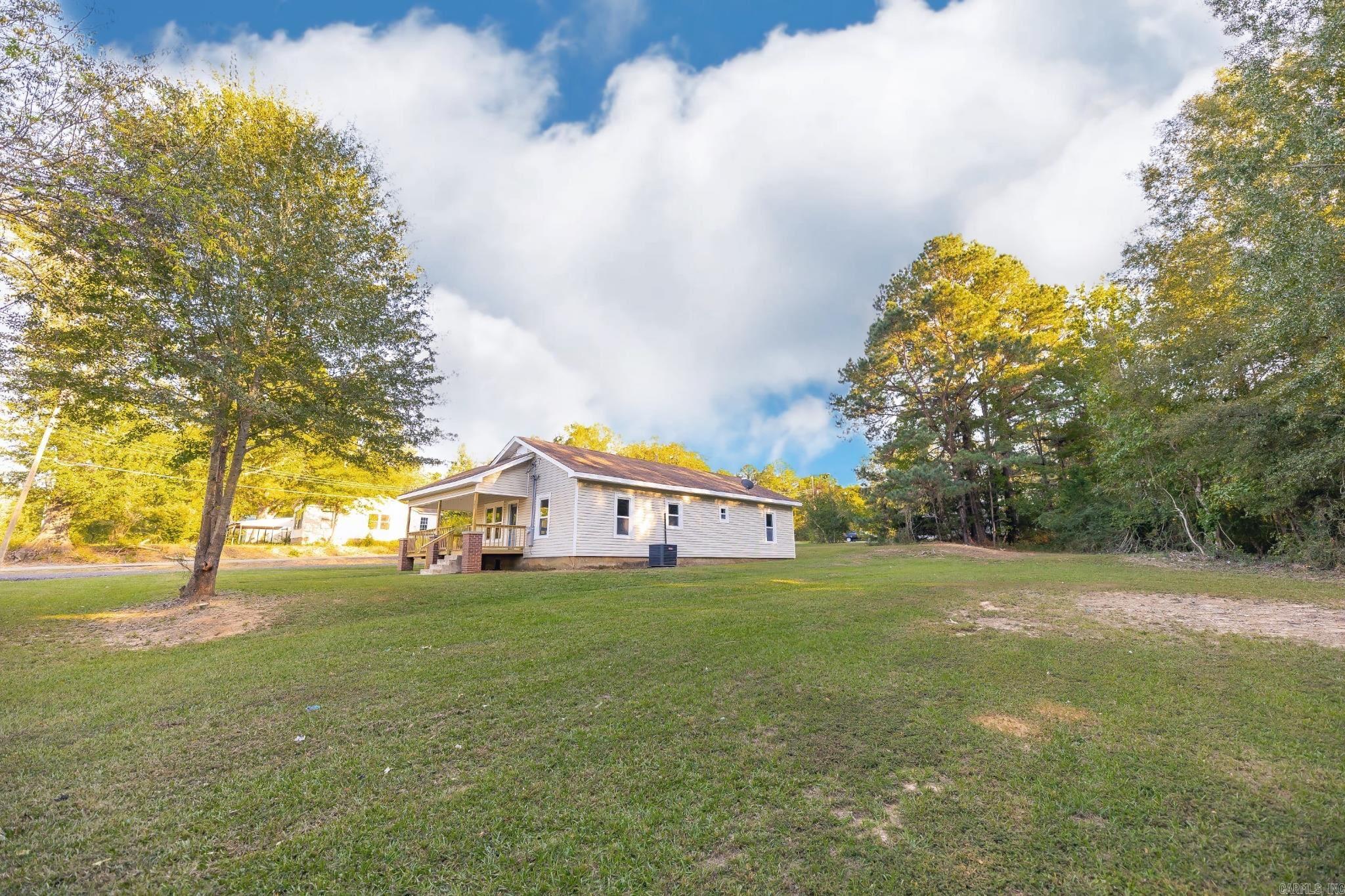 403 Fairview Rd Camden, AR 71701