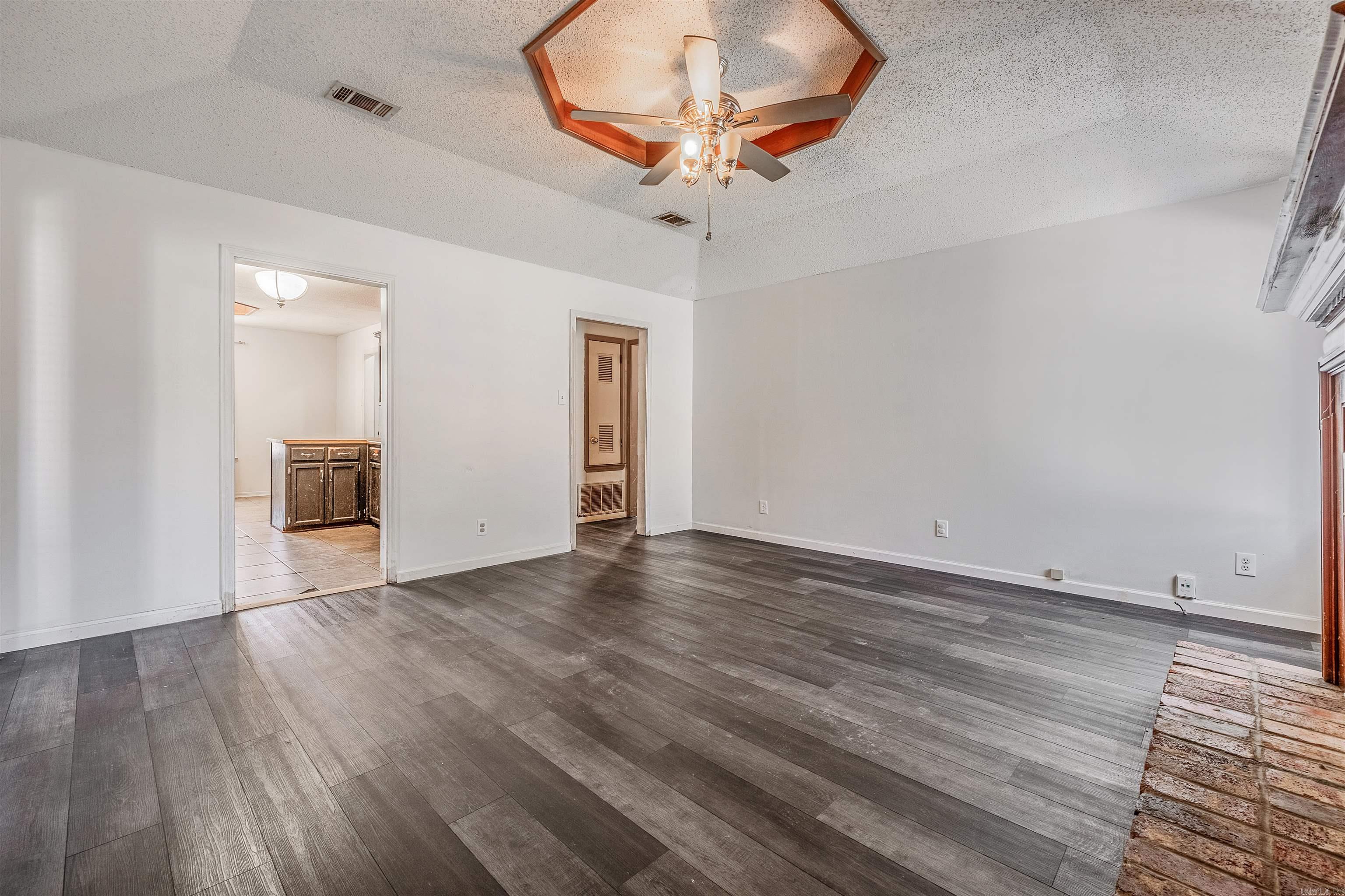 201 Autumnbrook  Sherwood, AR