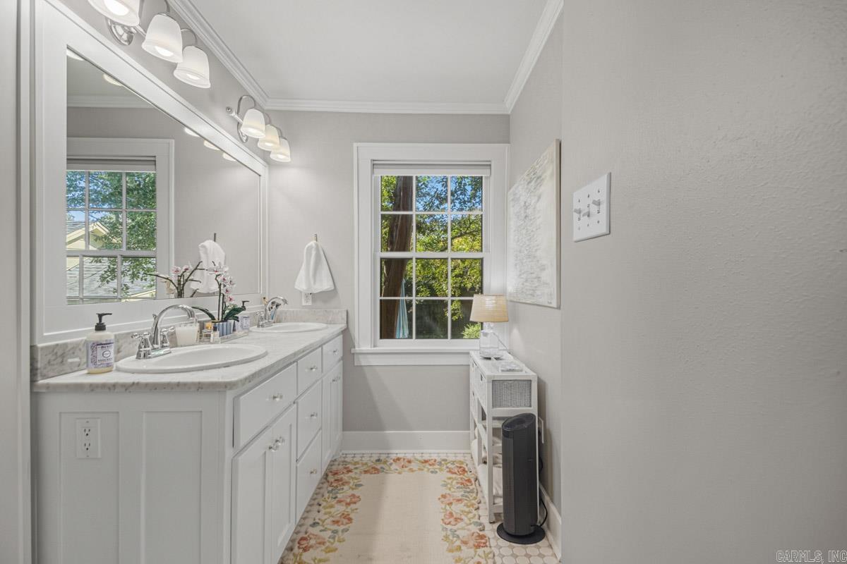 1624 N Polk St  Little Rock, AR