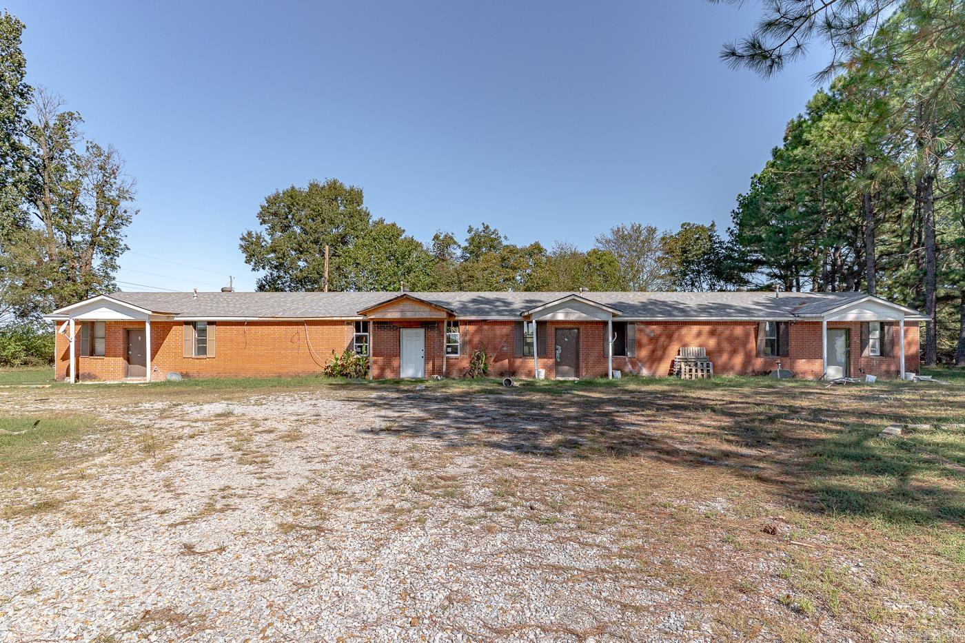1261 County Road 380  Bono, AR