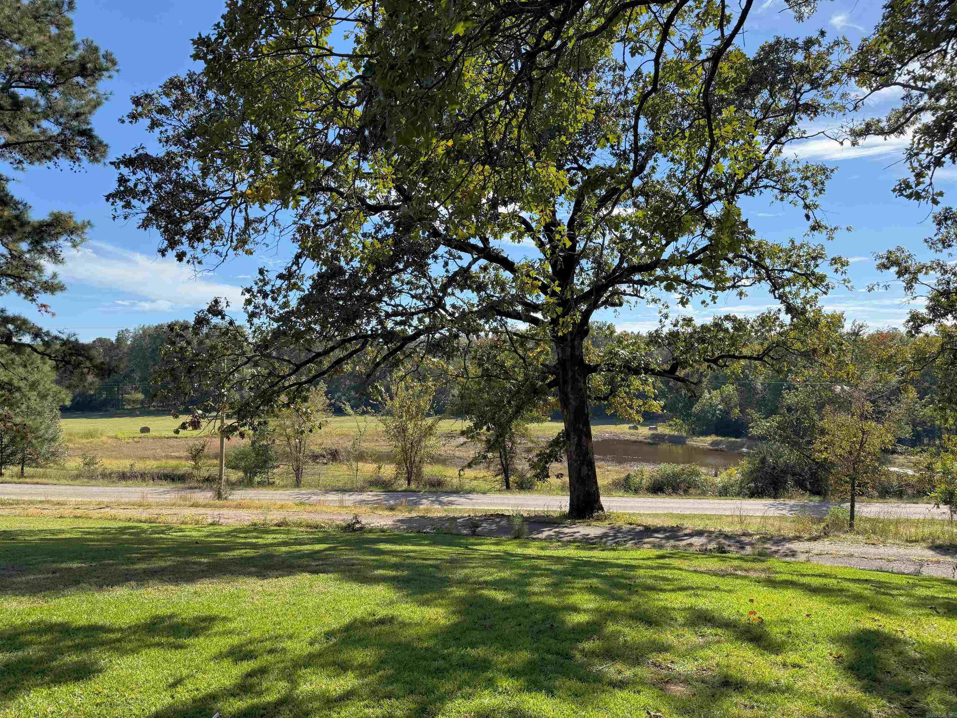 1009 County Road 2530 Lamar, AR 72846