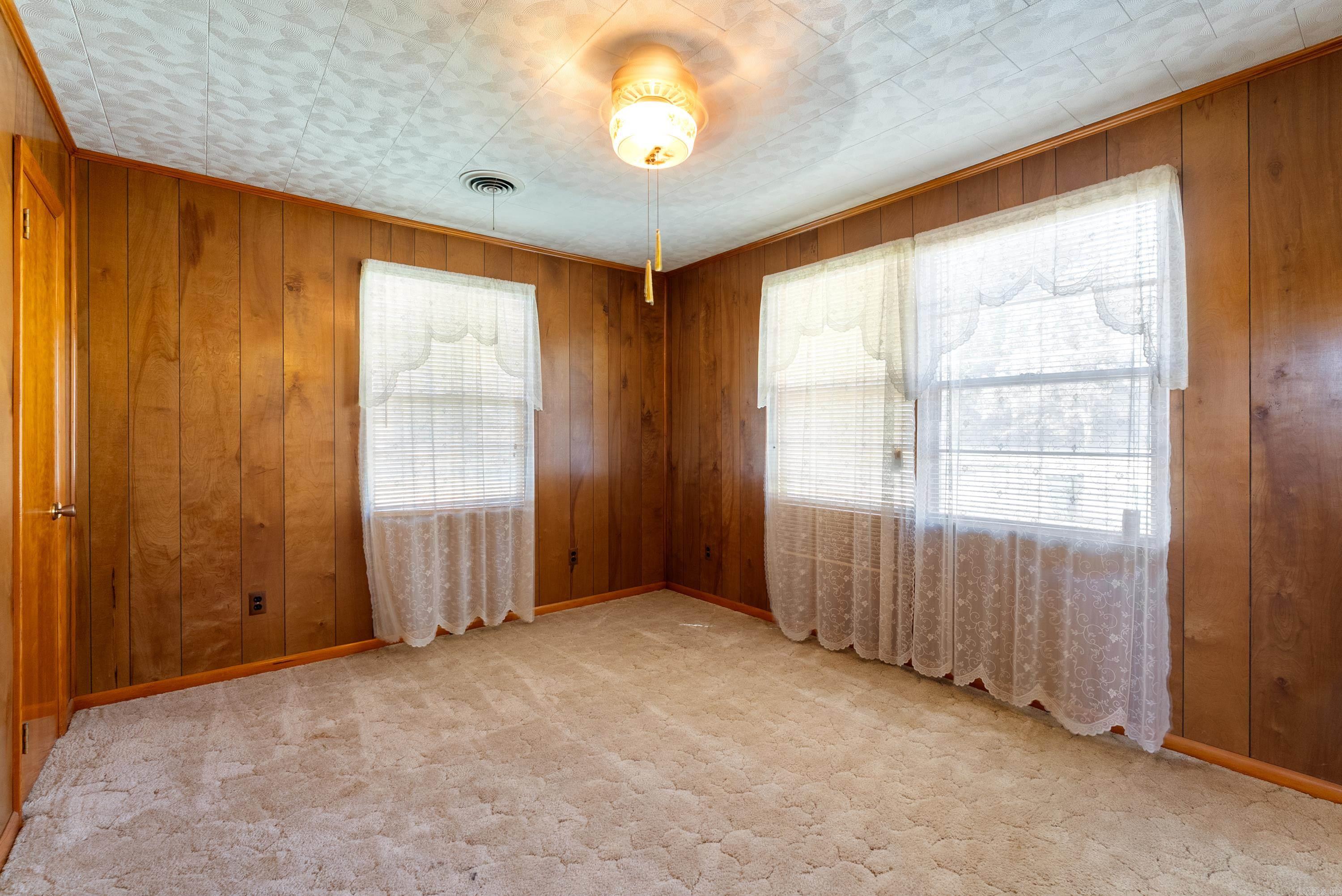 1816 Central Airport  North Little Rock, AR