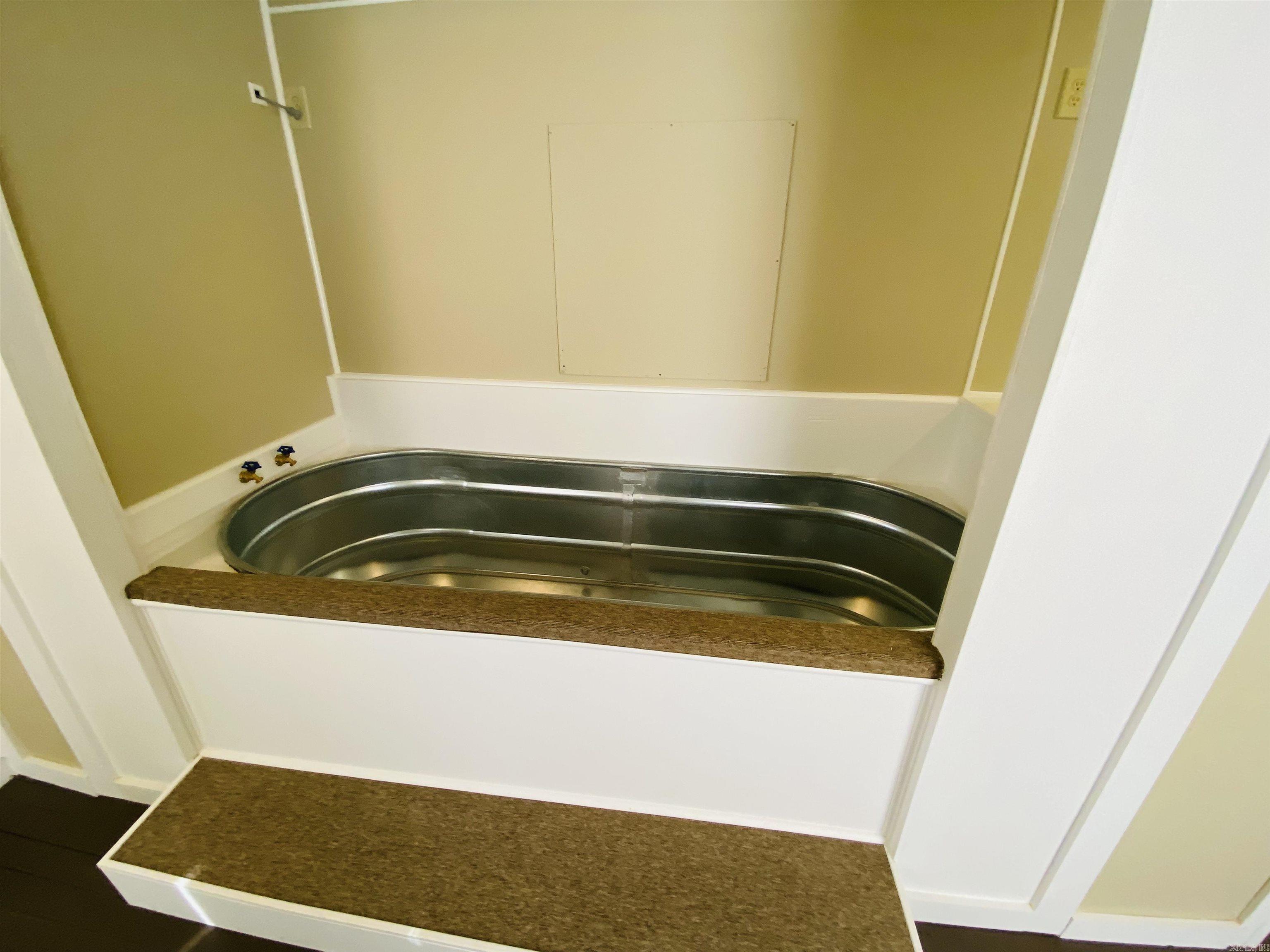 124 Gail St.  Camden, AR