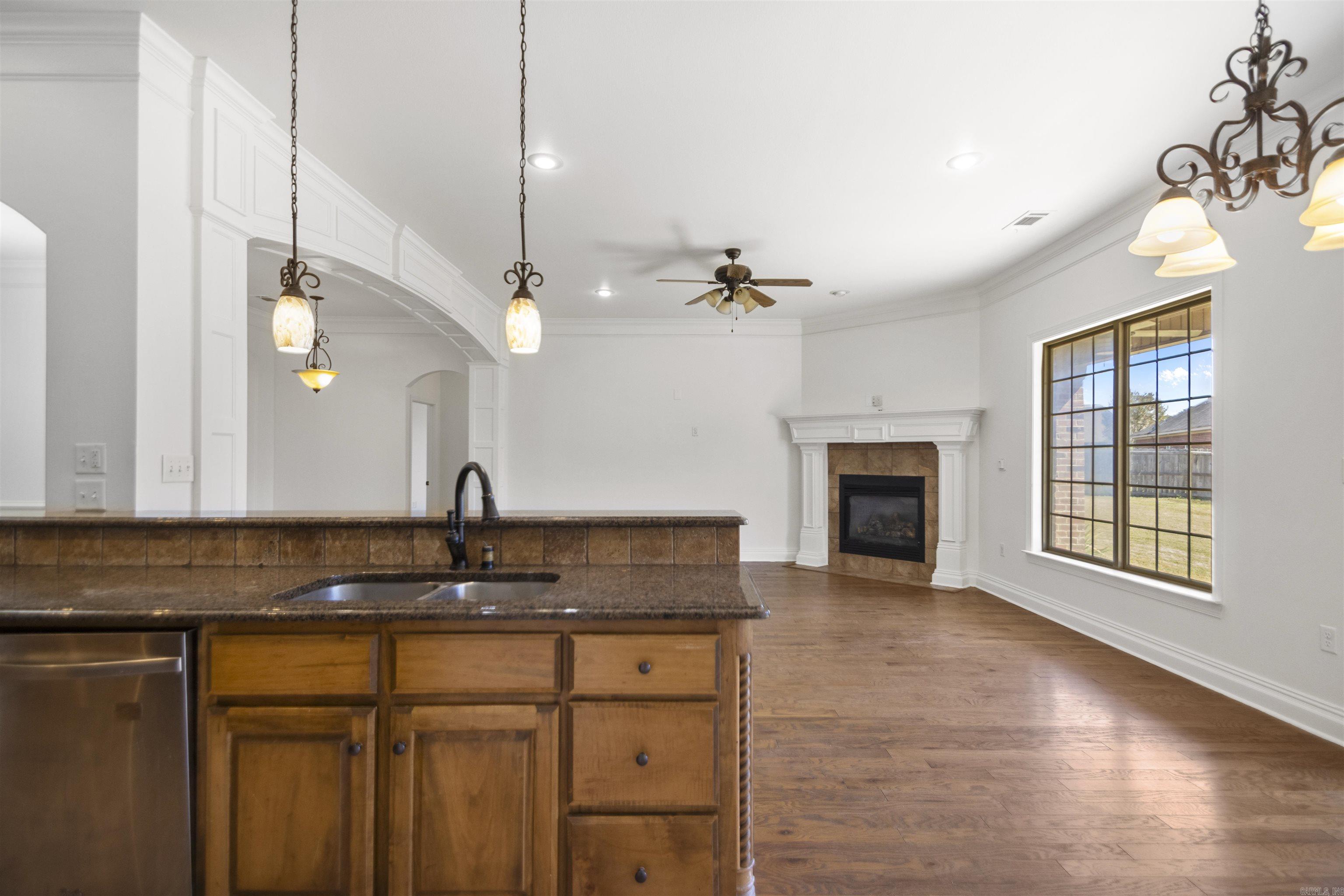 1100 Wheatland Cv  Benton, AR