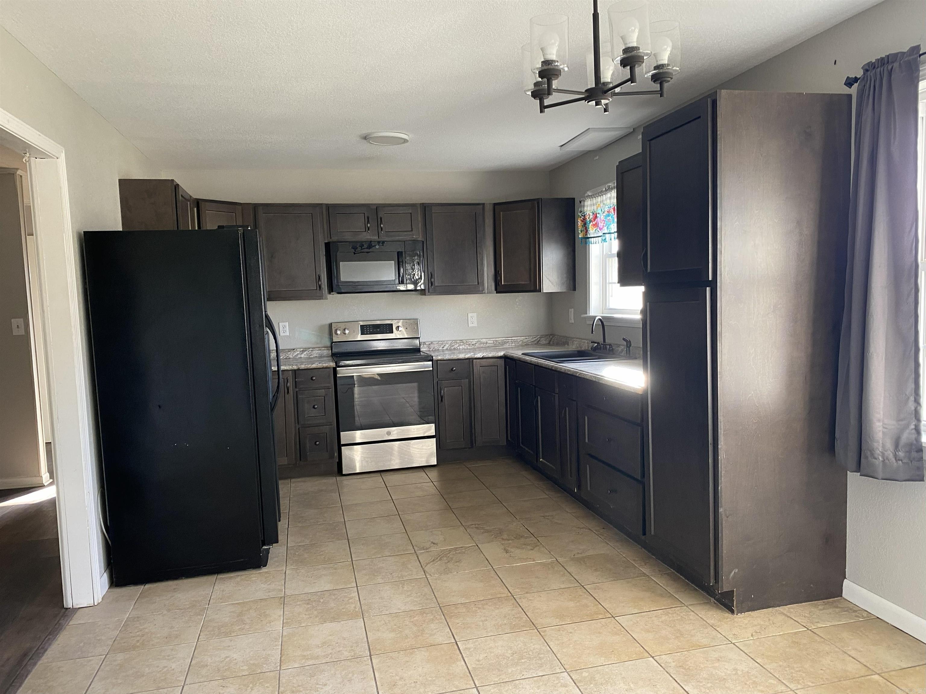 13898 E 18  Newport, AR