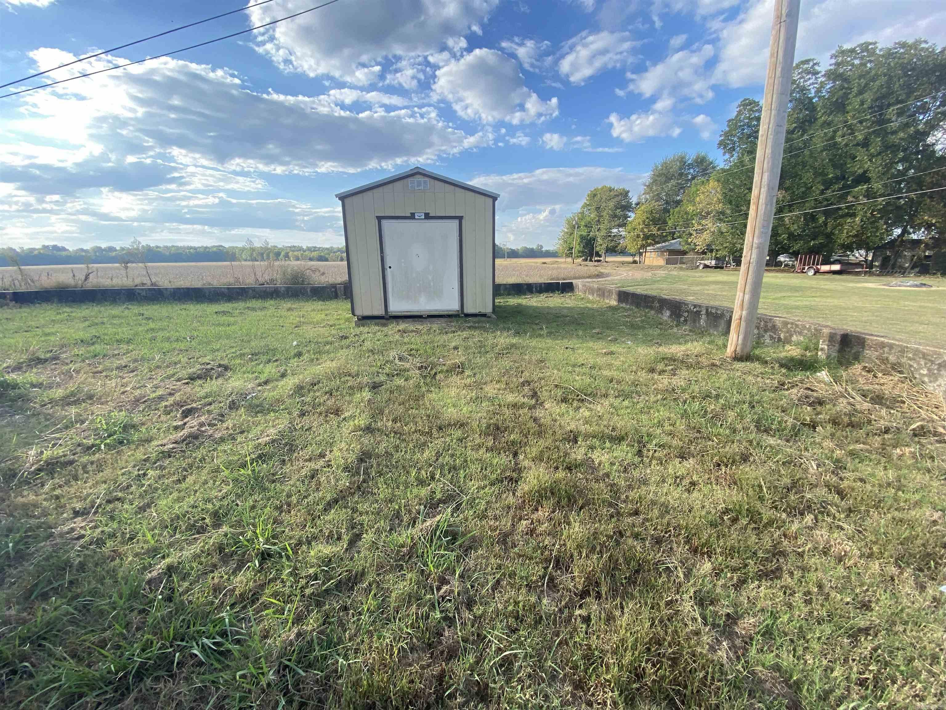 13898 E 18  Newport, AR