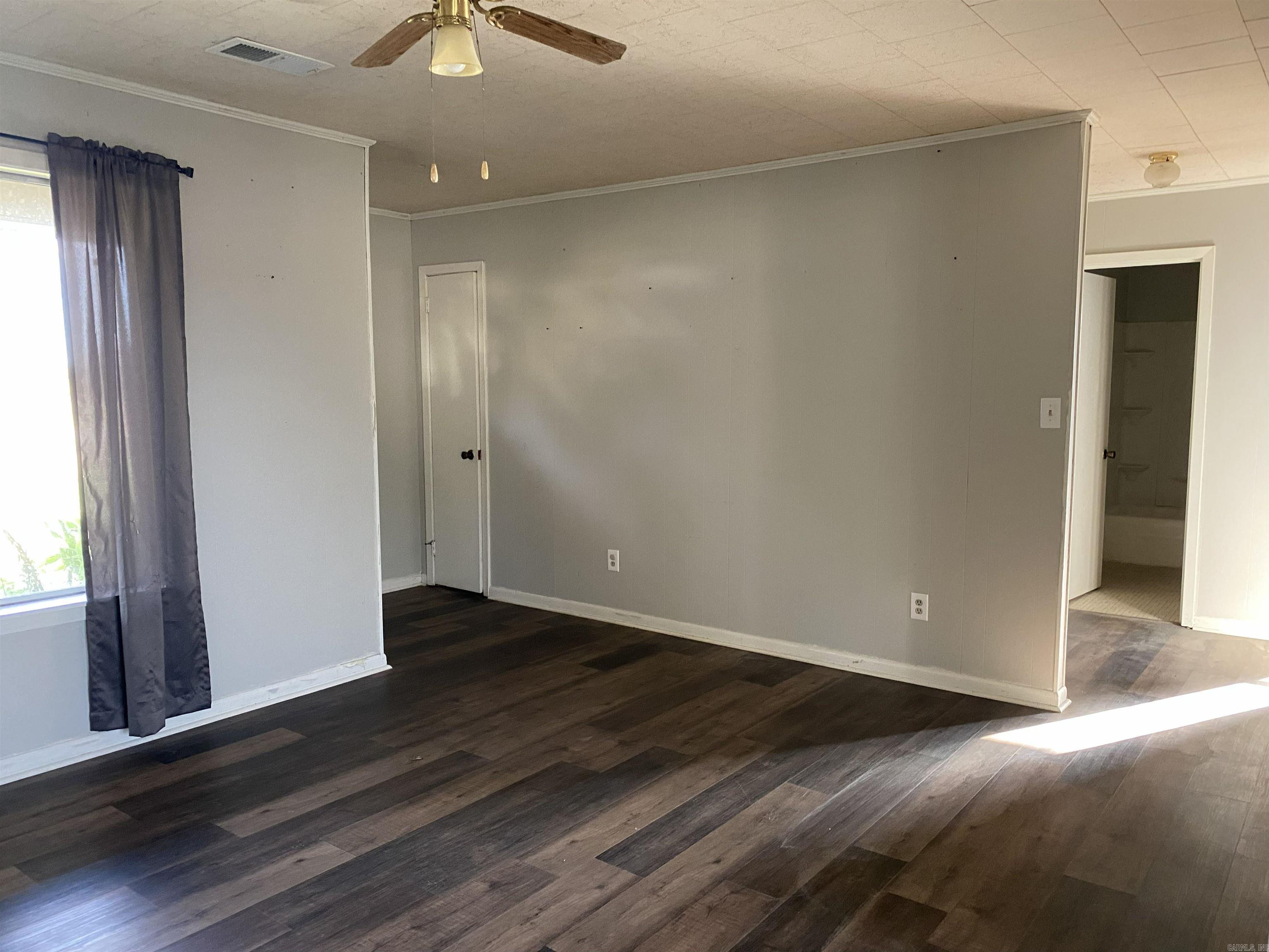 13898 E 18  Newport, AR