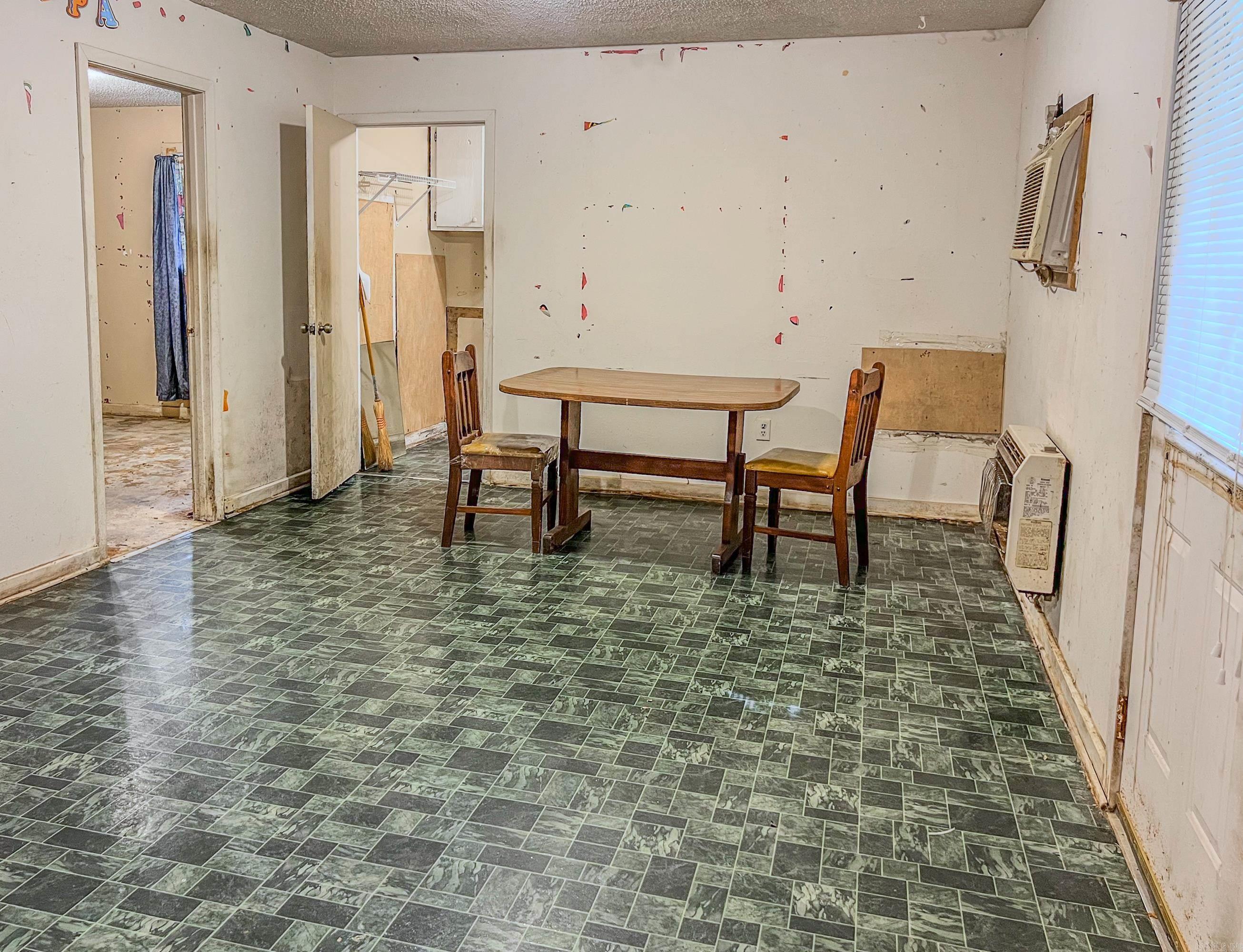 8903 & 8905 Fairplay  Benton, AR