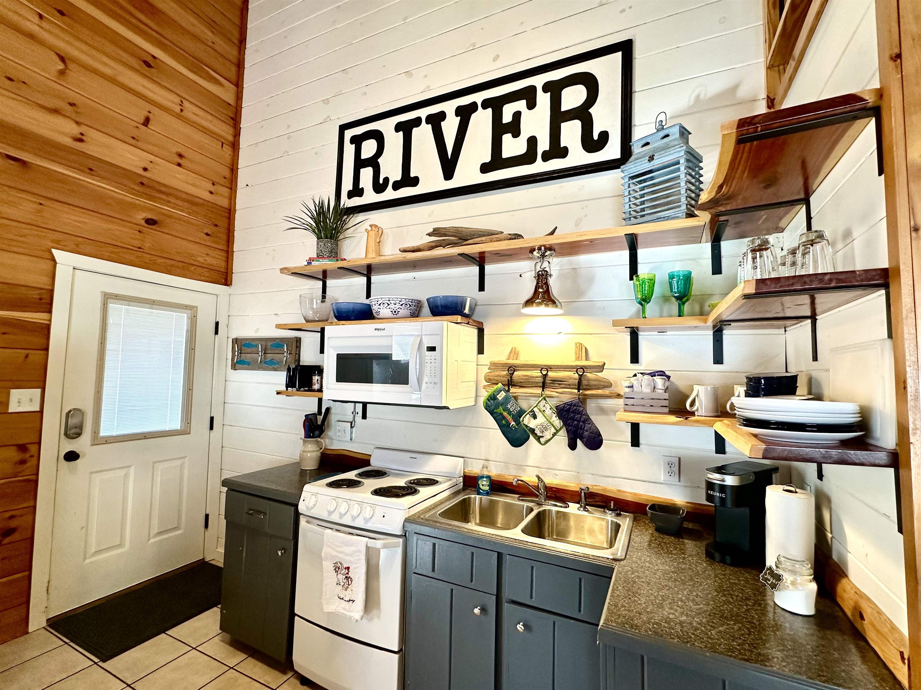 144 Hollie Lane Mountain View, AR 72556