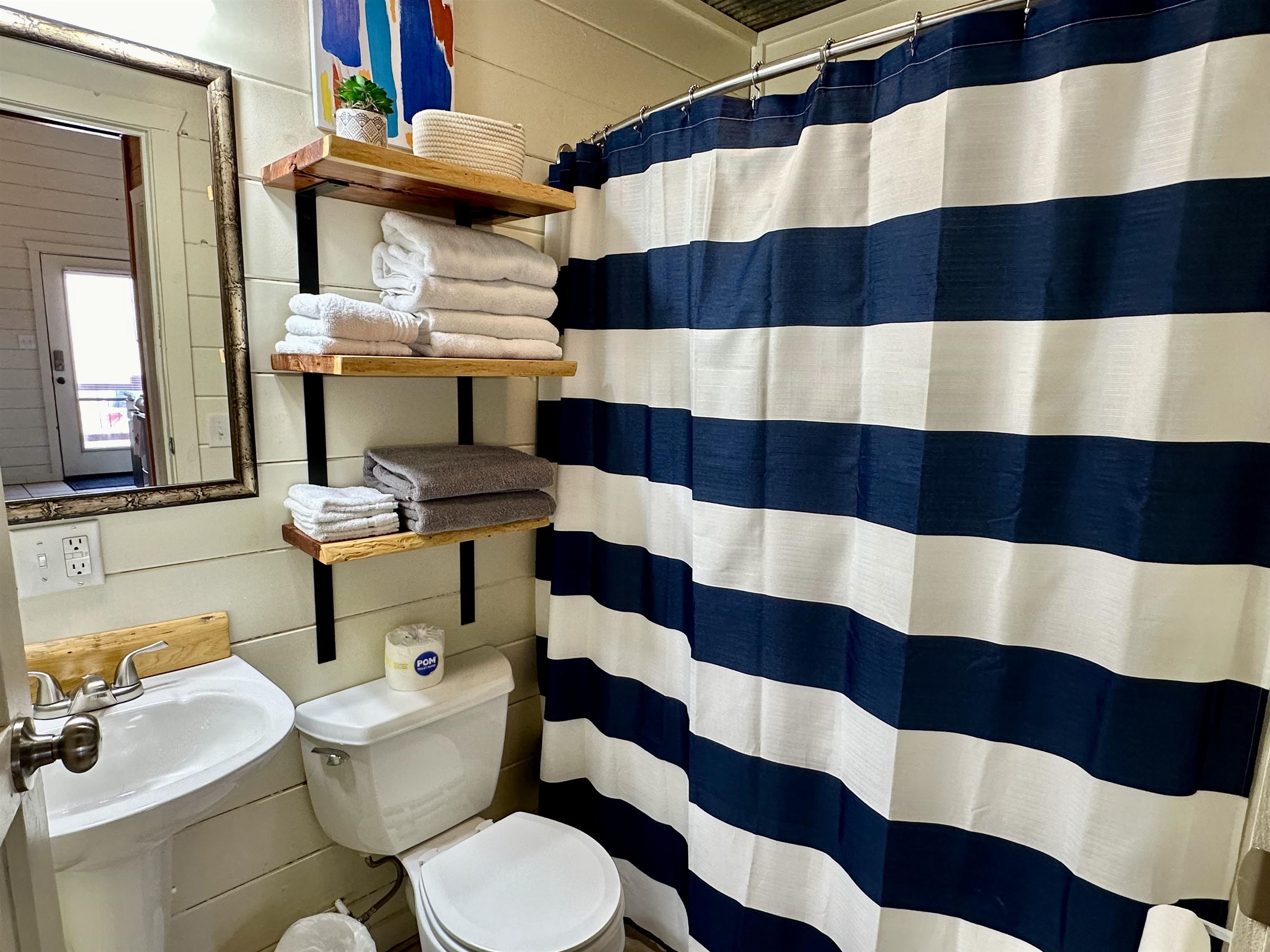 144 Hollie Lane Mountain View, AR 72556