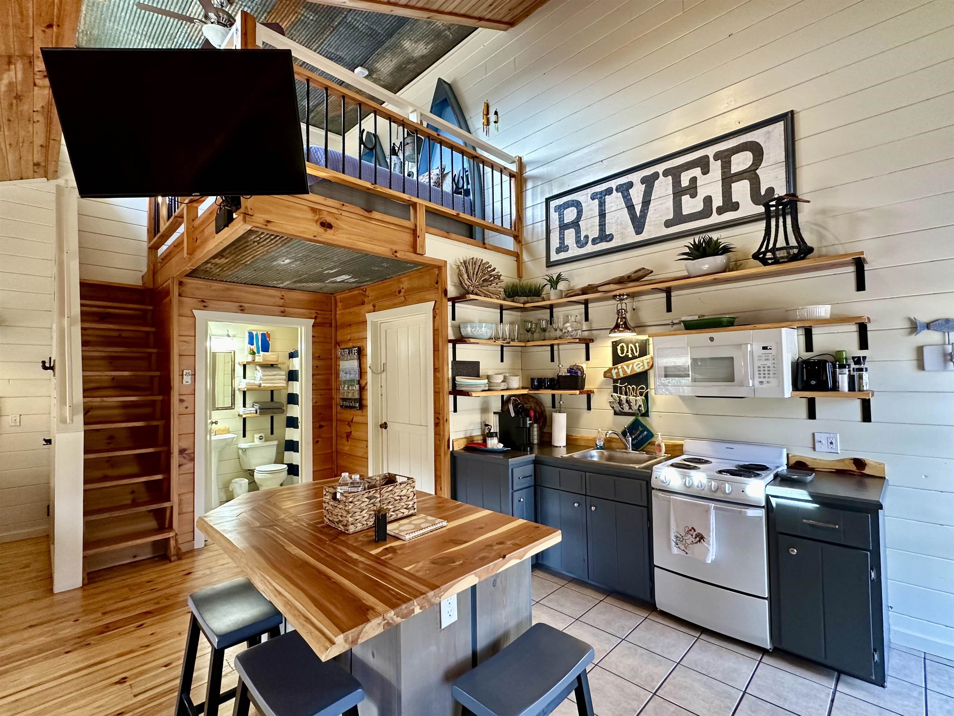 144 Hollie Lane Mountain View, AR 72556