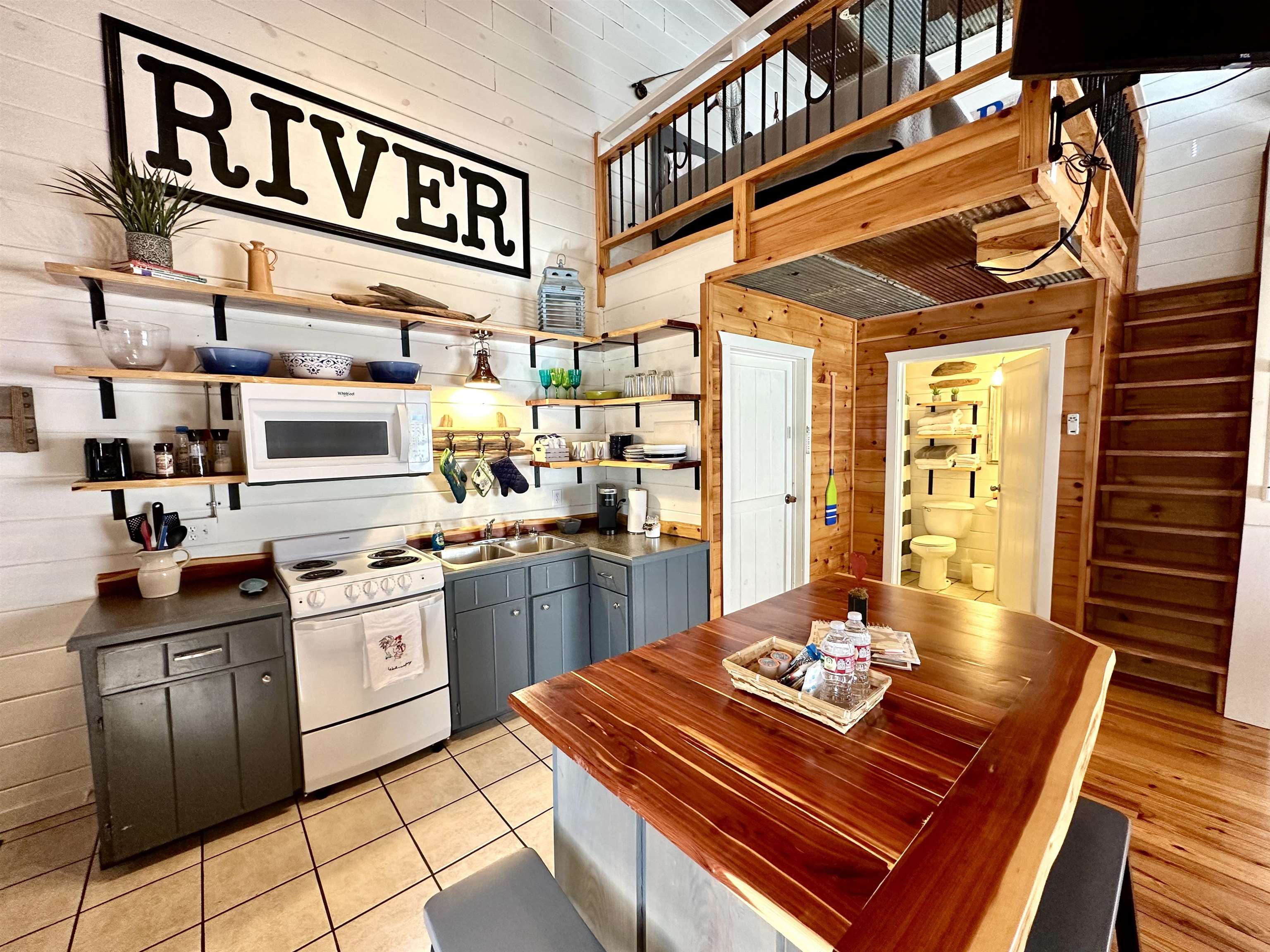 144 Hollie Lane Mountain View, AR 72556