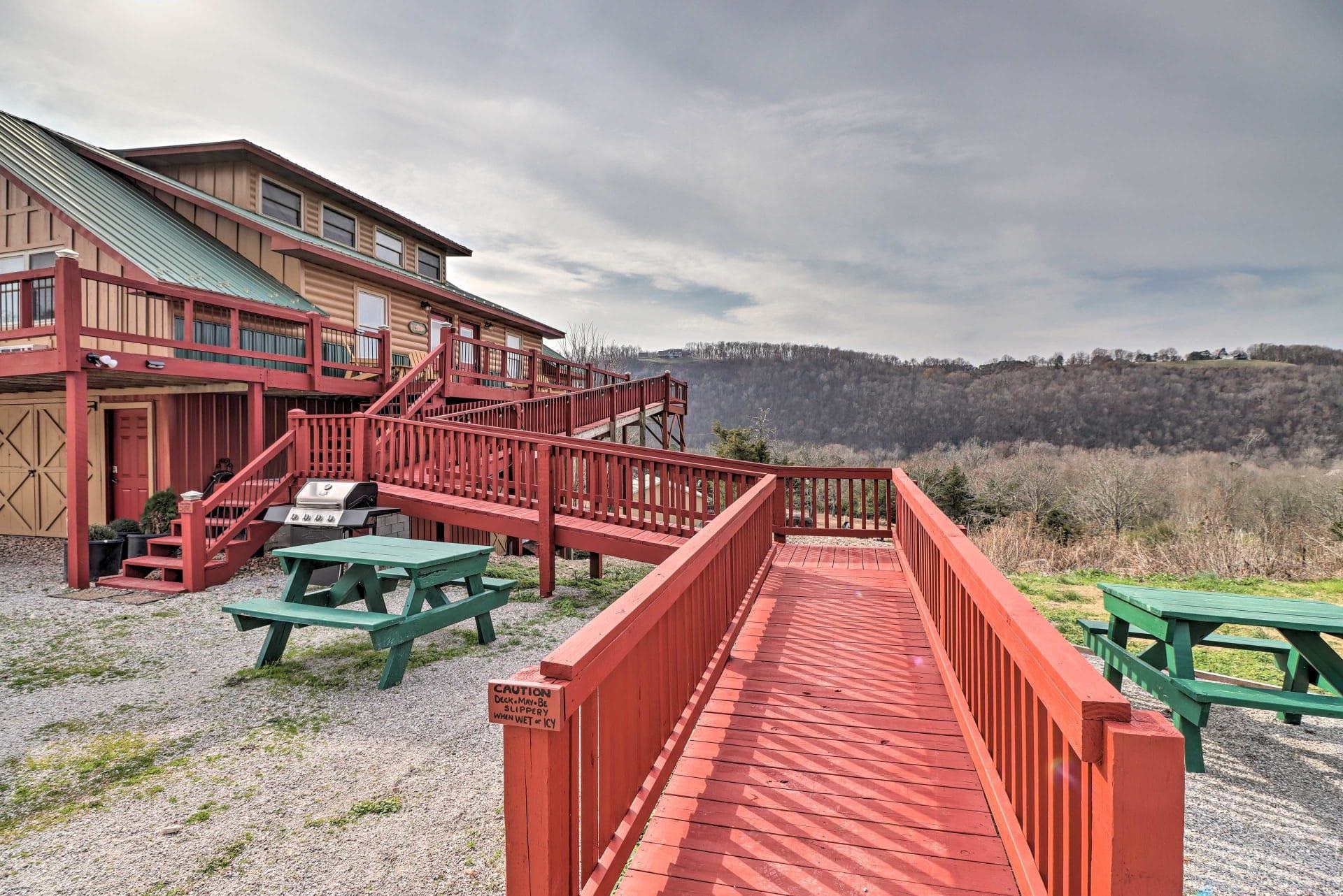 144 Hollie Lane Mountain View, AR 72556