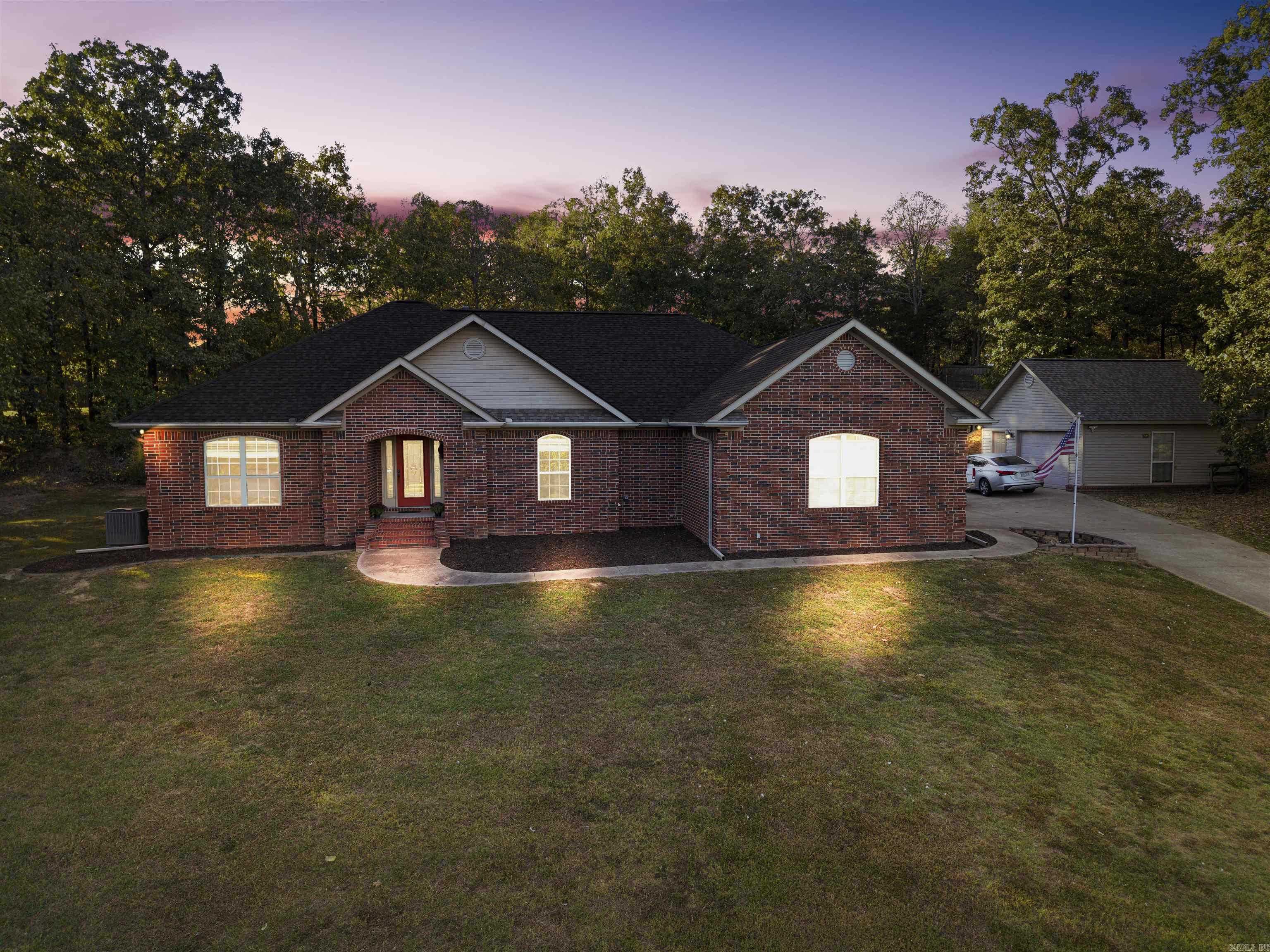 101 West Lake Cove