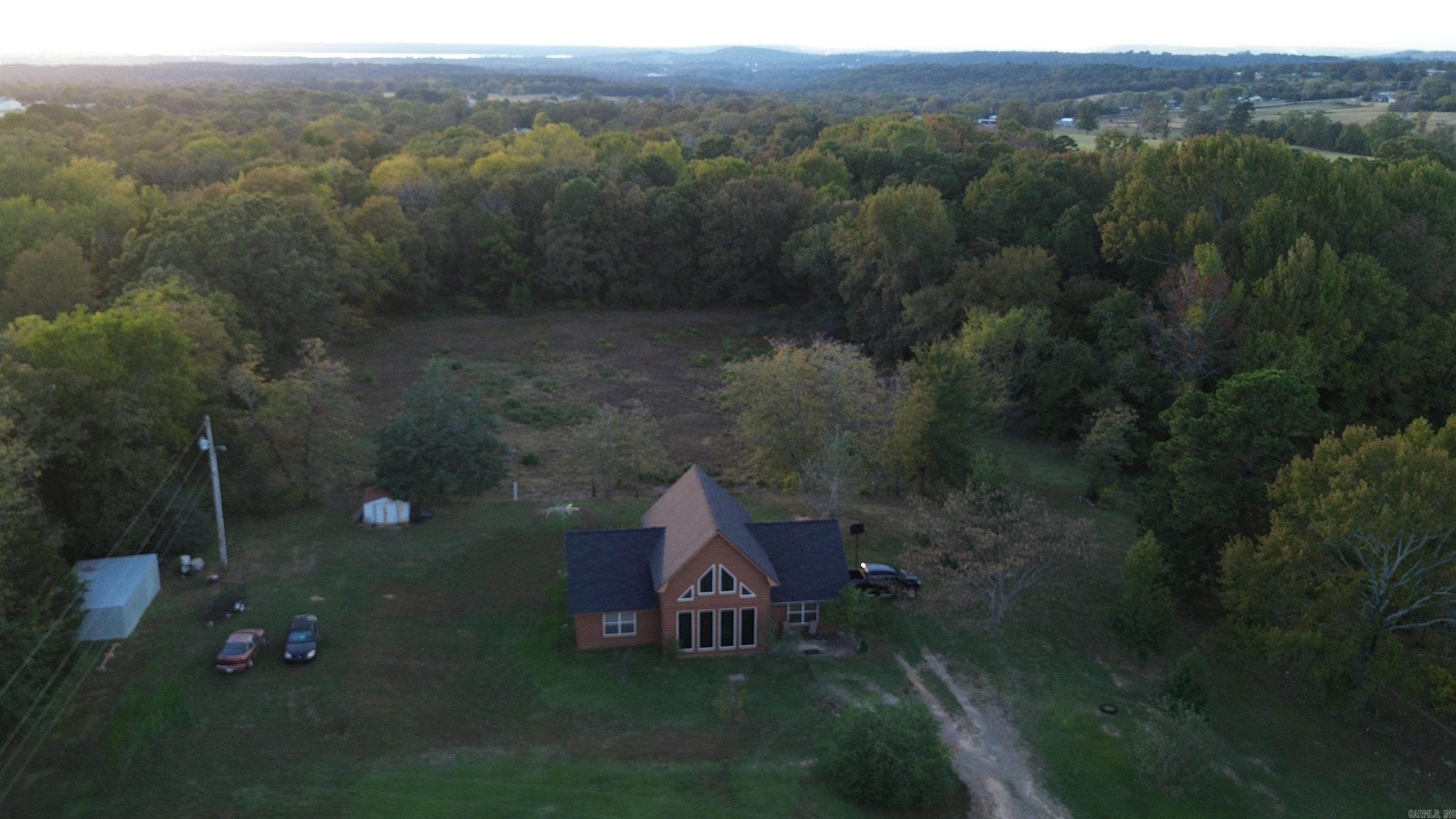 1186 COUNTY ROAD 1780  London, AR