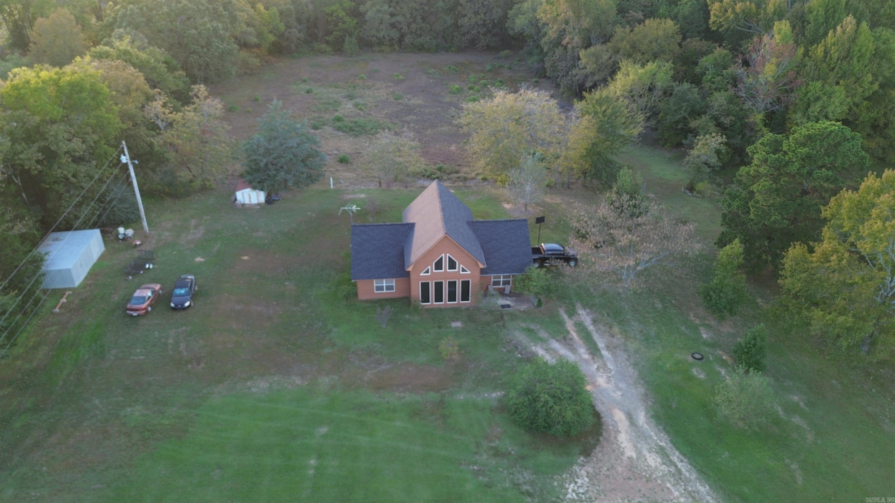 1186 COUNTY ROAD 1780  London, AR