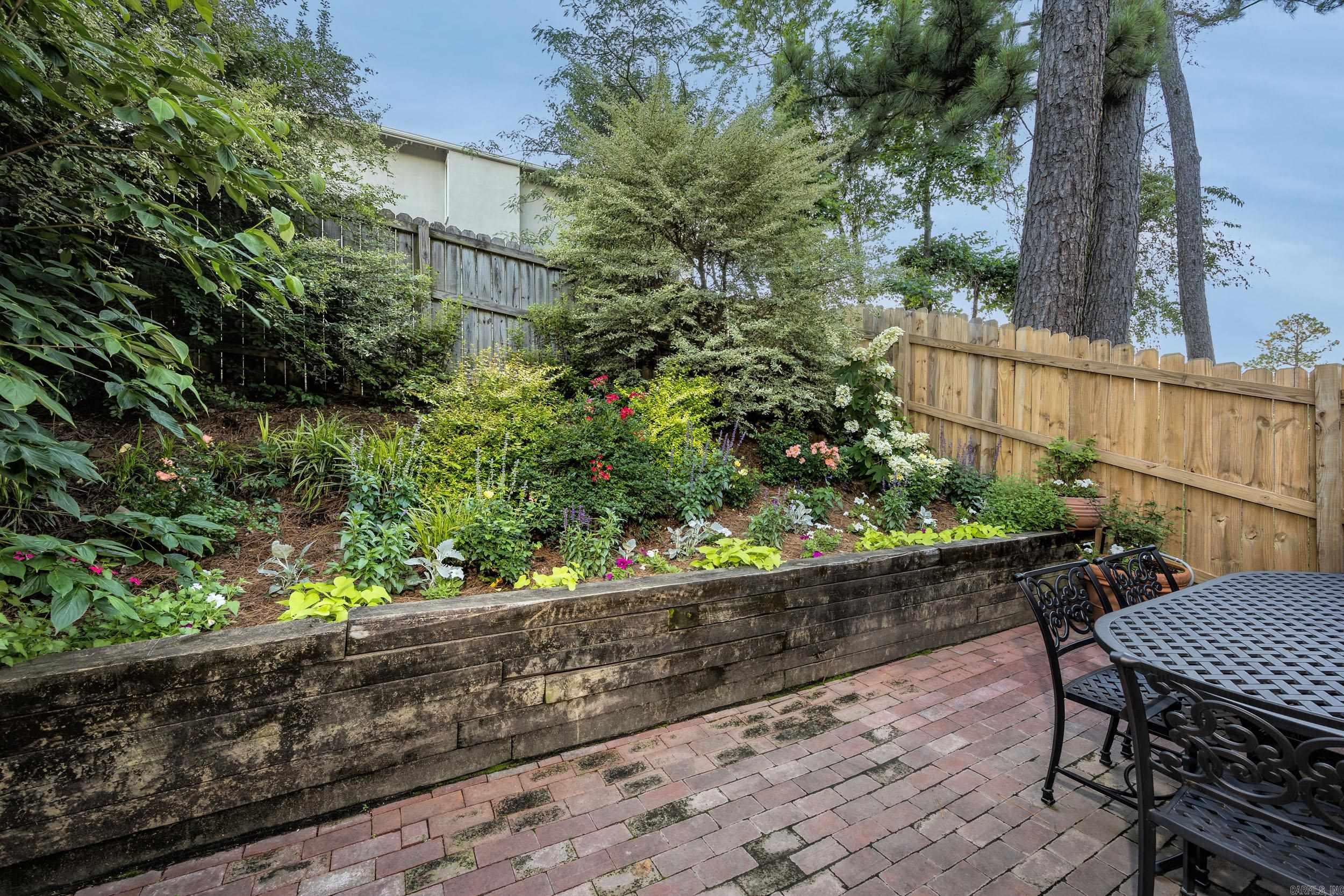 26 Foxcroft Village  Little Rock, AR